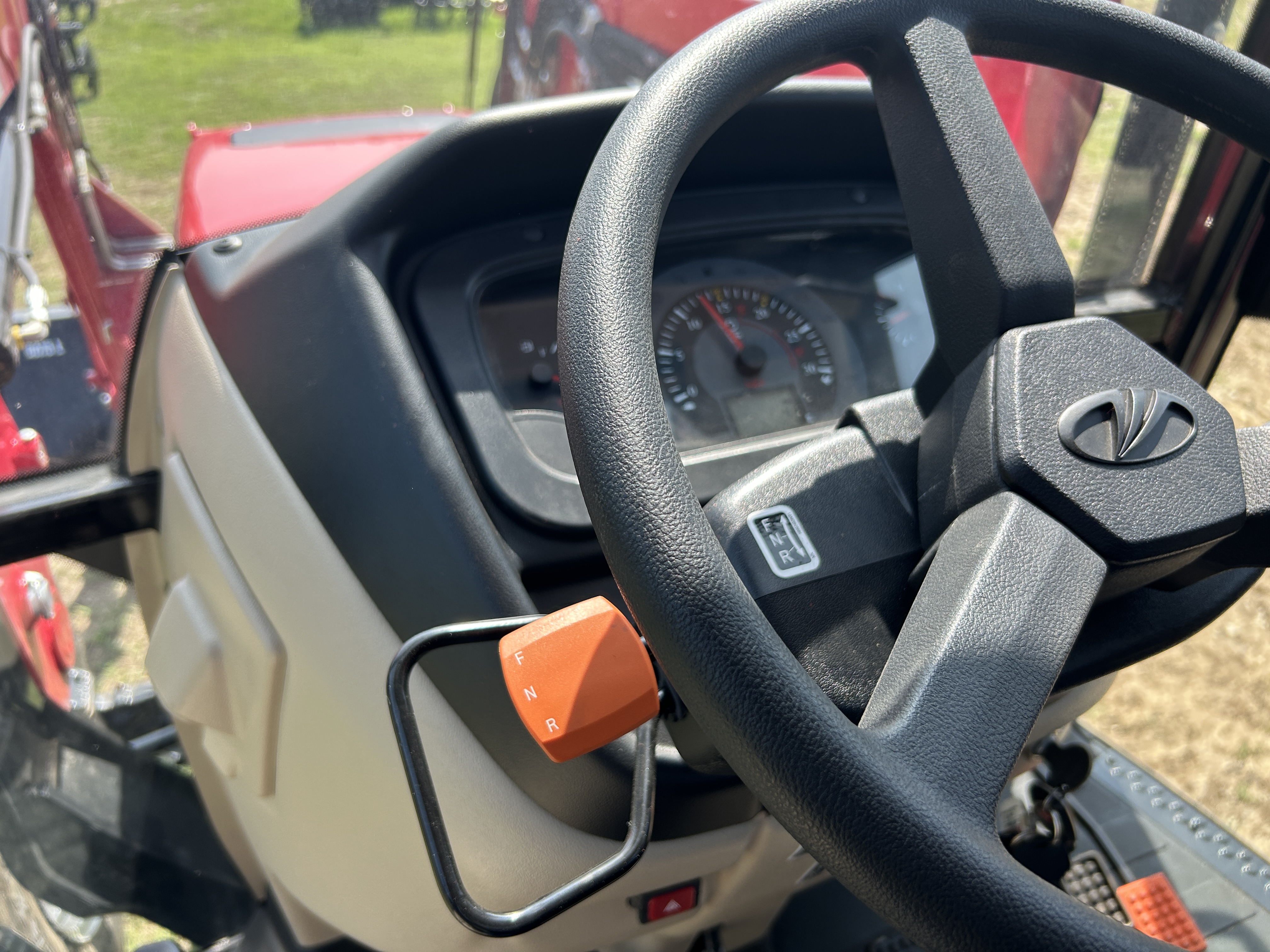 MAHINDRA TRACTORS 60654CPAL 6065 4WD CAB:041506