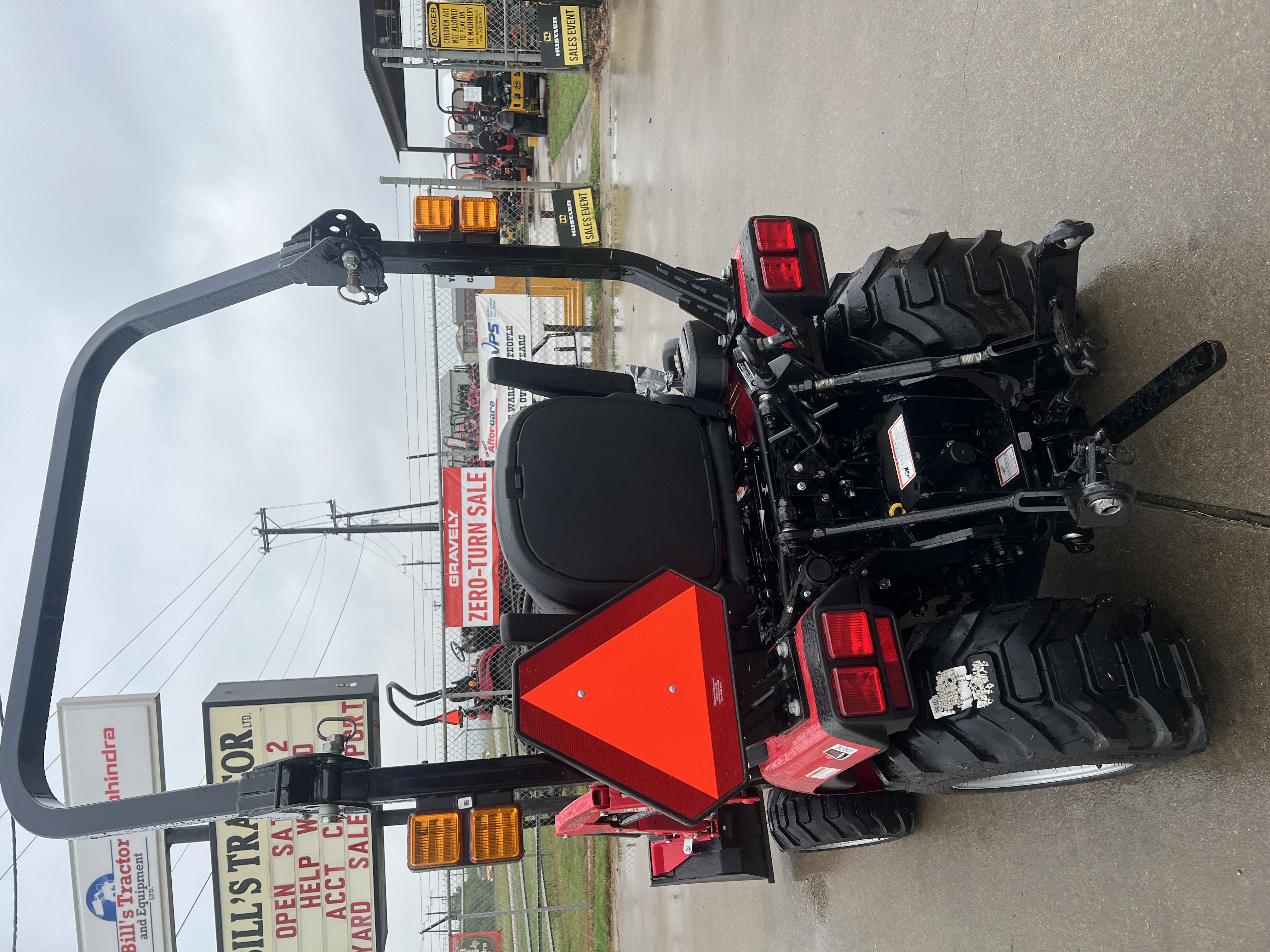 MAHINDRA TRACTORS 11264FHIL 1126 HST 4WD:041550