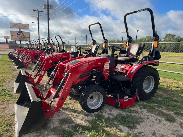 MAHINDRA TRACTORS 21264FHILM 2126 HST 4WD W/MOWER – 041798