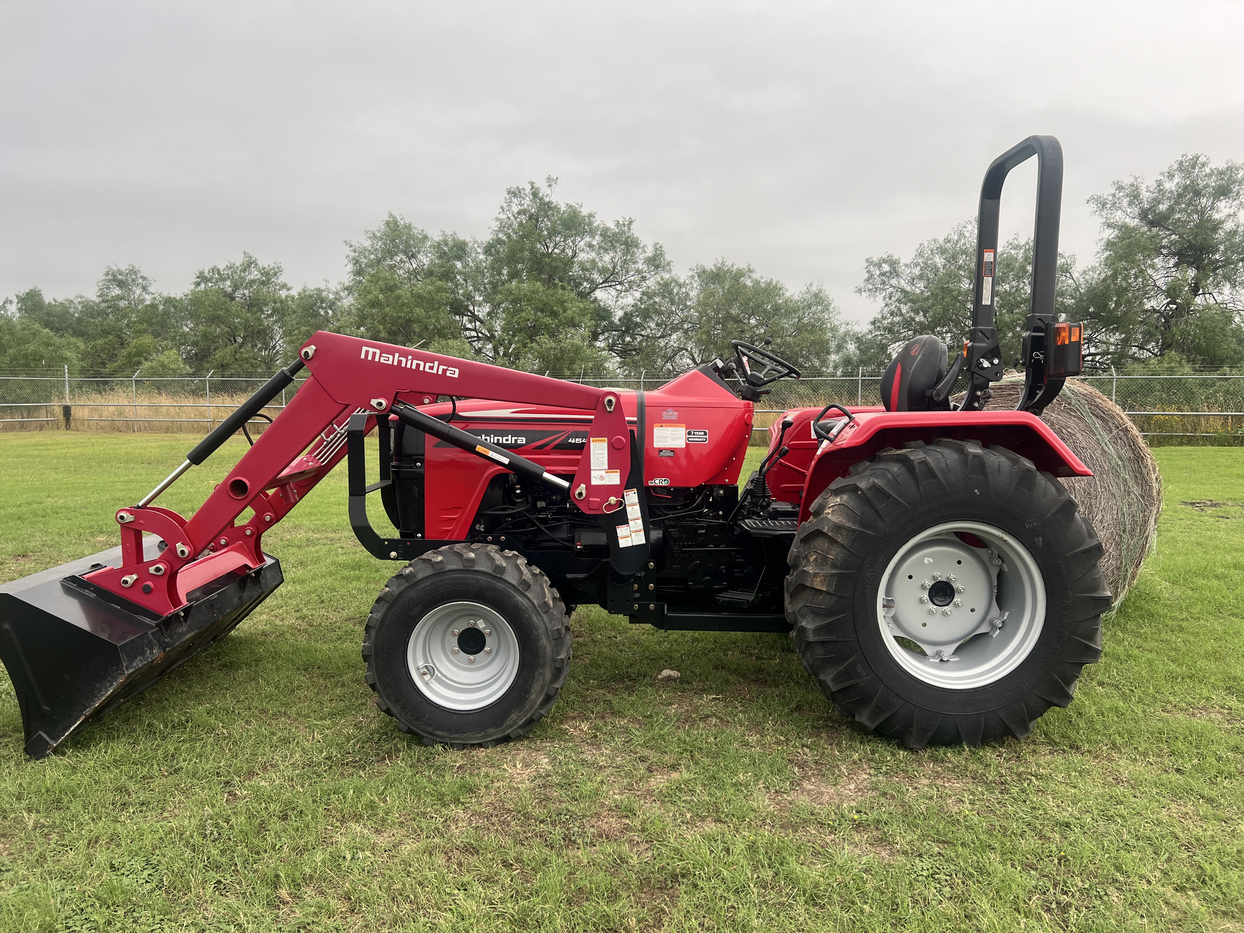 MAHINDRA TRACTORS 45404FGIL:041799