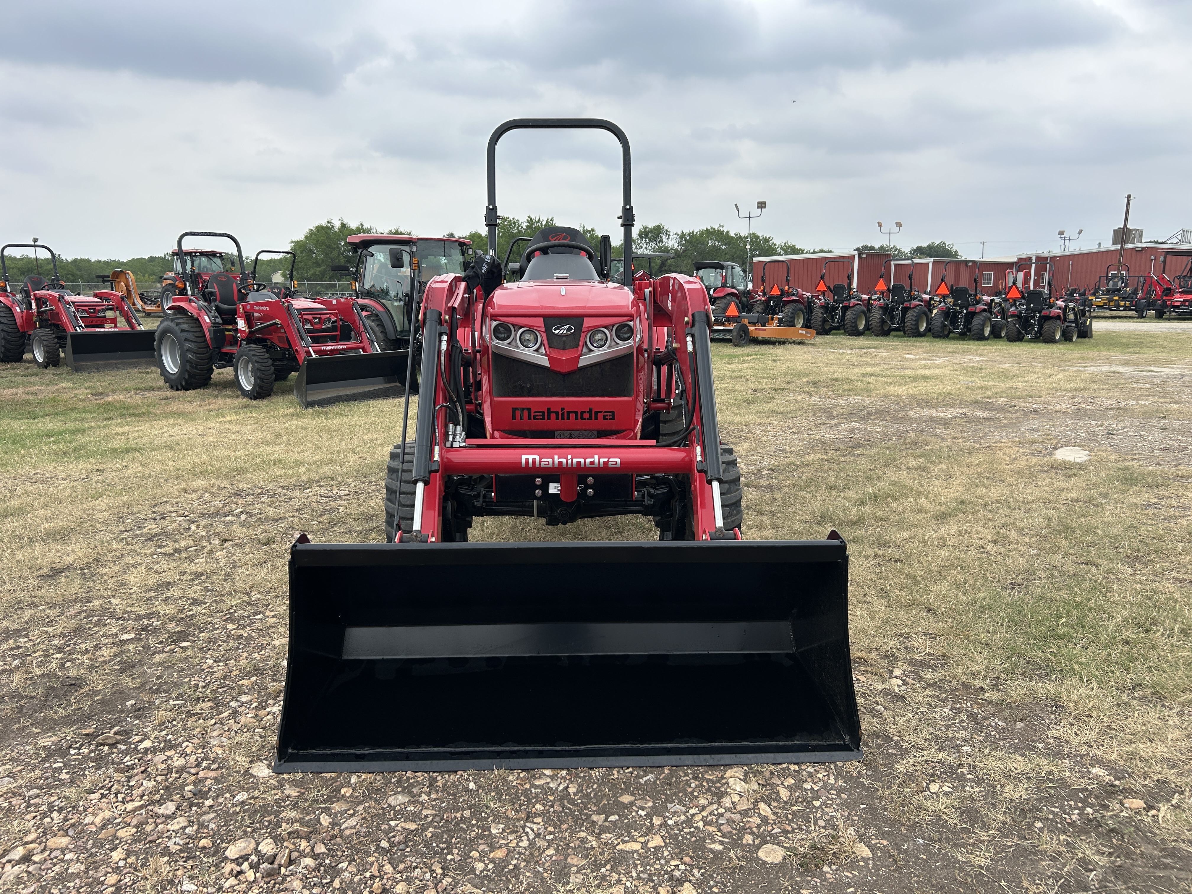 MAHINDRA TRACTORS 16354FHIL 1635 HST 4WD:041813