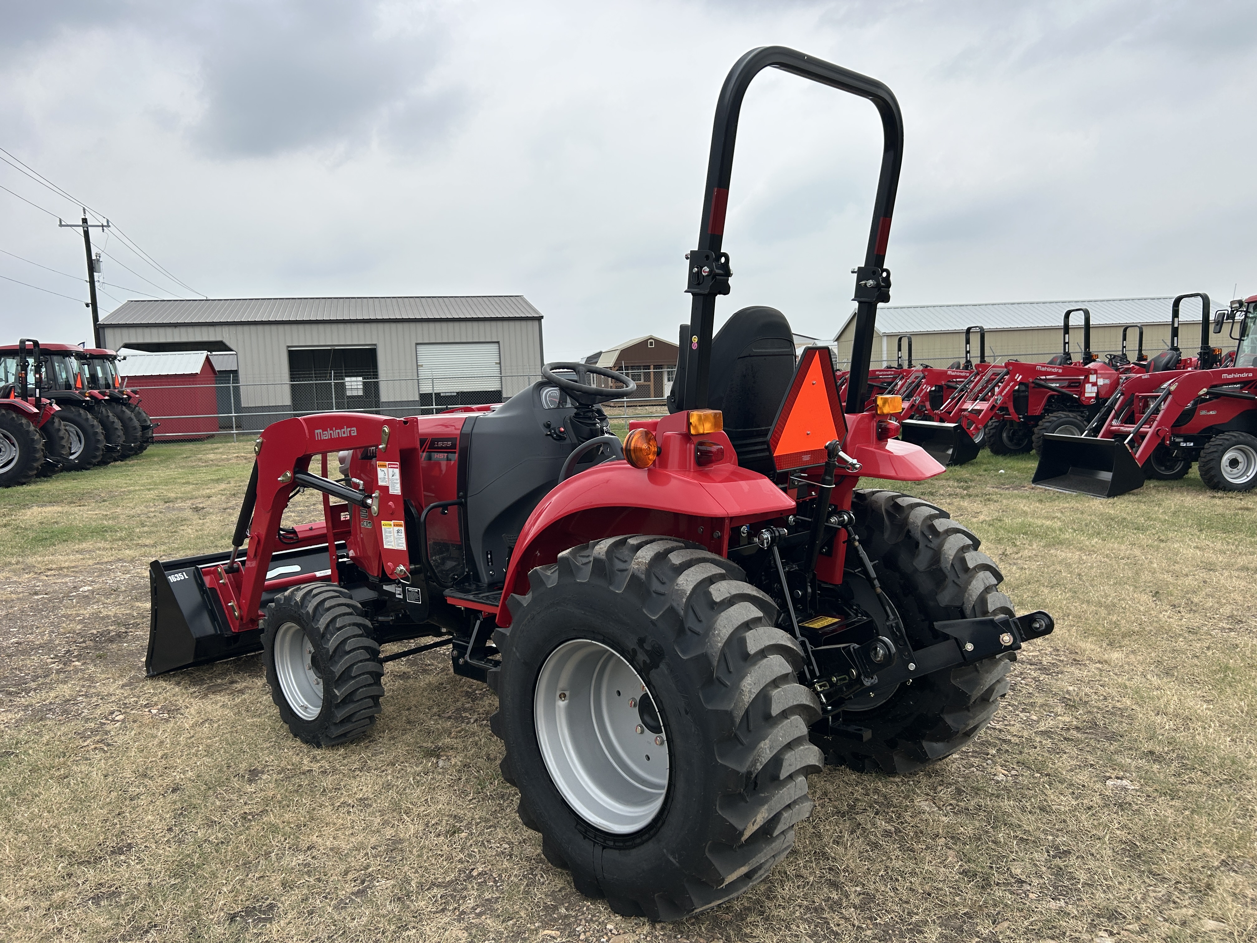 MAHINDRA TRACTORS 16354FHIL 1635 HST 4WD:041813