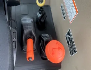 MAHINDRA TRACTORS 60754CPAL 6075 4WD CAB:041886