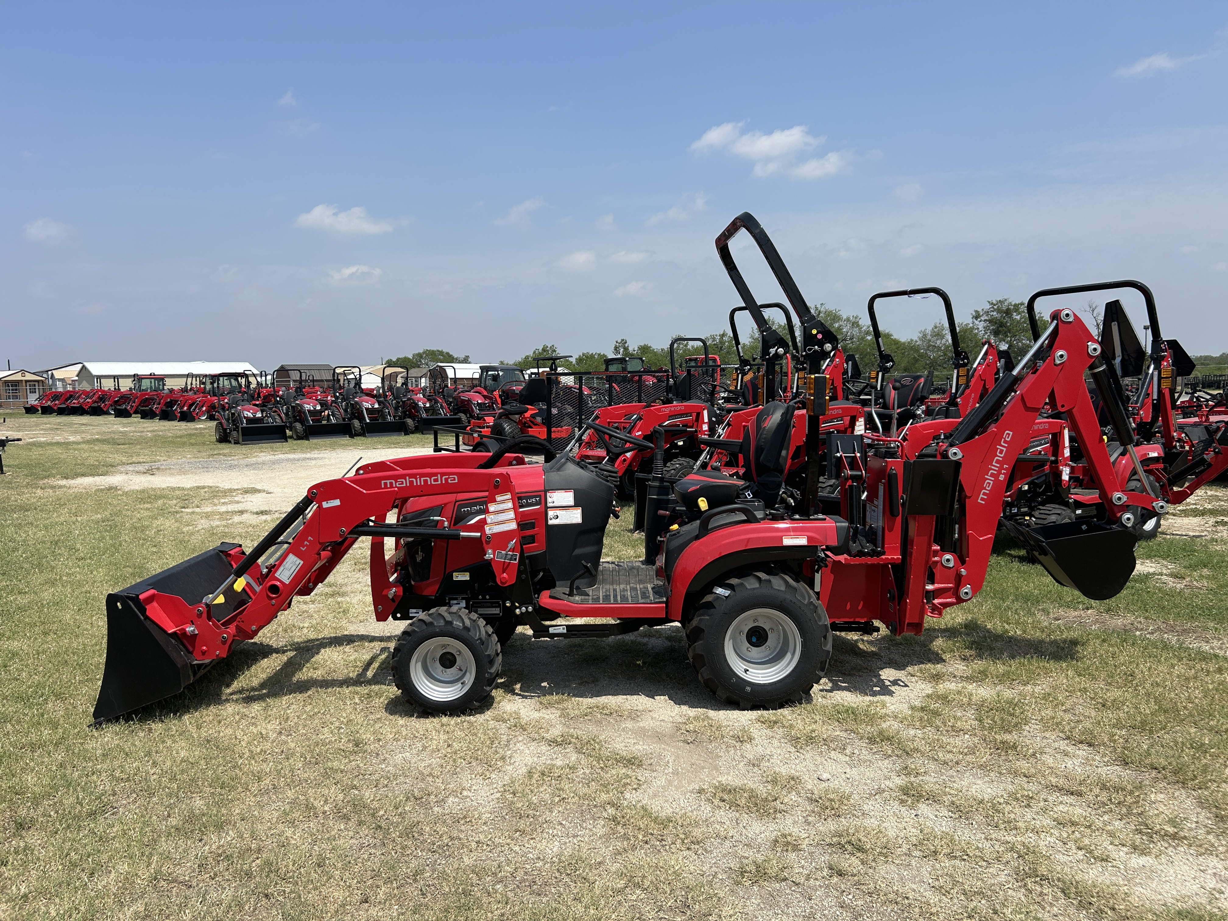 MAHINDRA TRACTORS 11204FHILB 11204FHILB – 041904