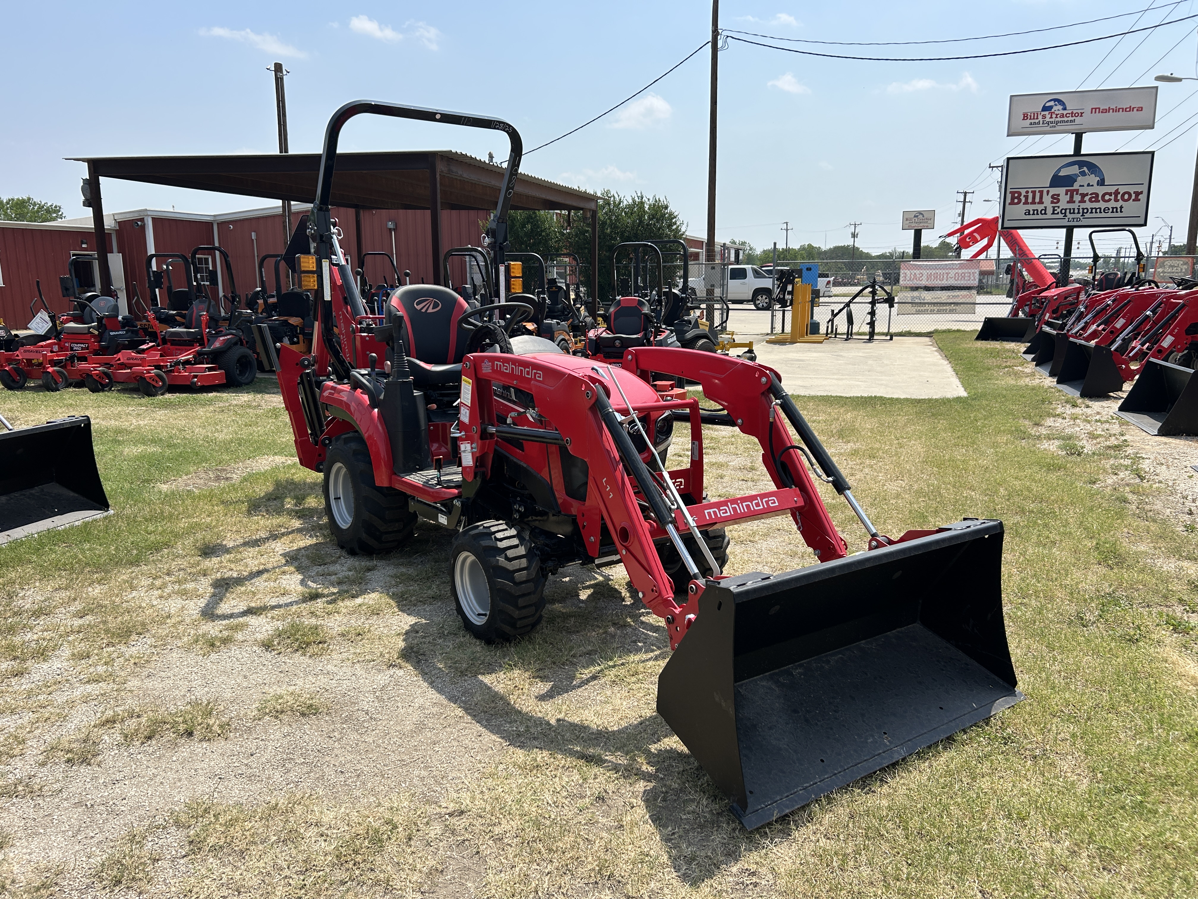 MAHINDRA TRACTORS 11204FHILB 11204FHILB:041910