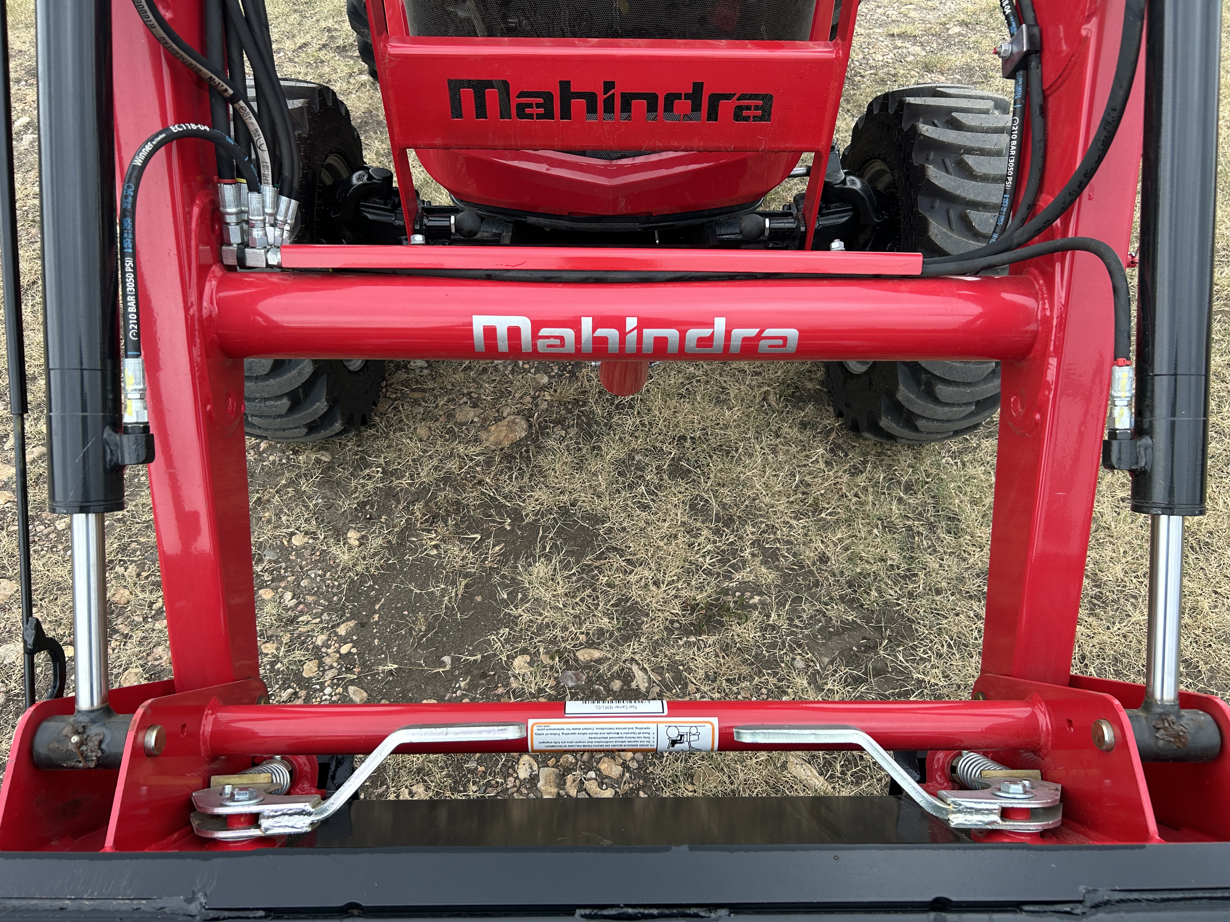MAHINDRA TRACTORS 16354FHIL 1635 HST 4WD:041926