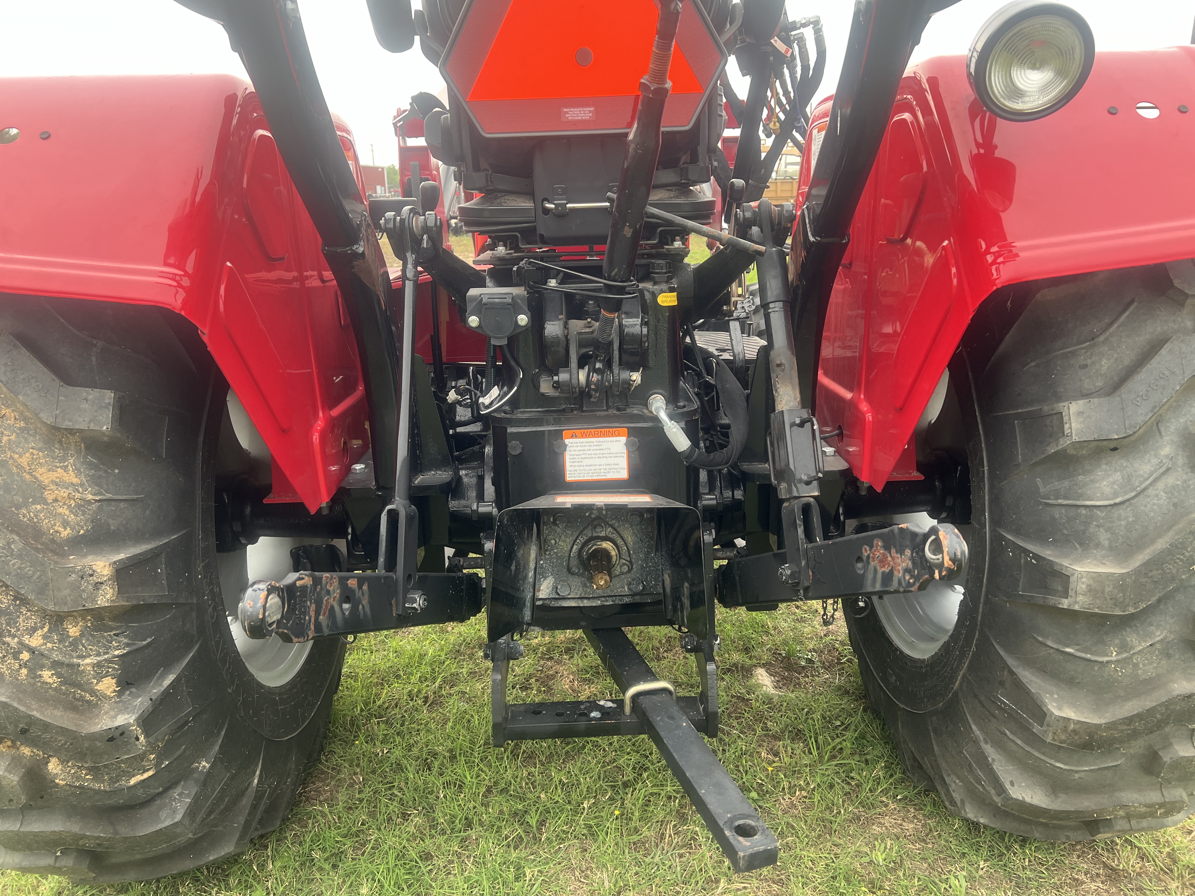 MAHINDRA TRACTORS 45404FGIL:042379