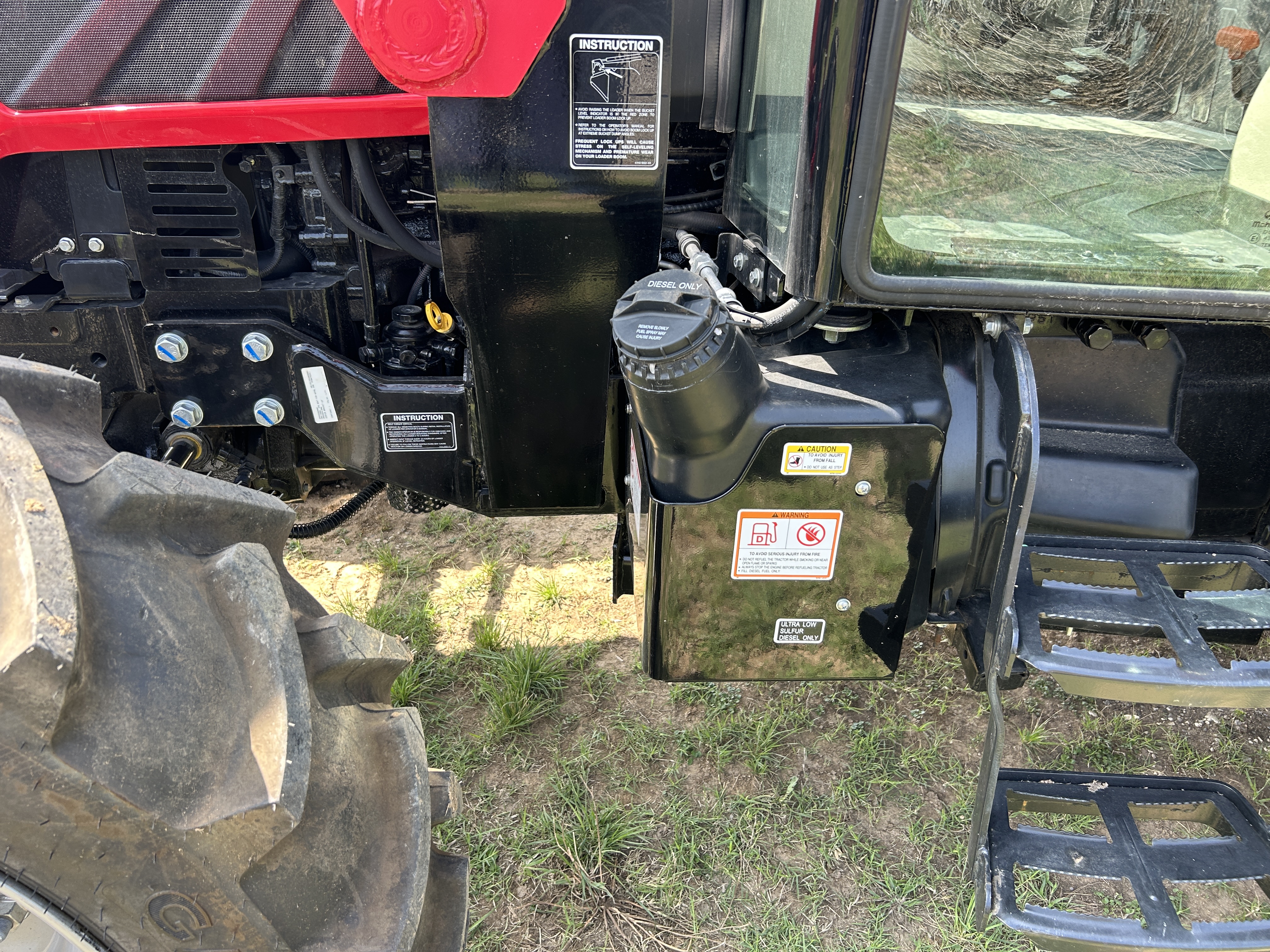 MAHINDRA TRACTORS 60654CPAL 6065 4WD CAB:042463