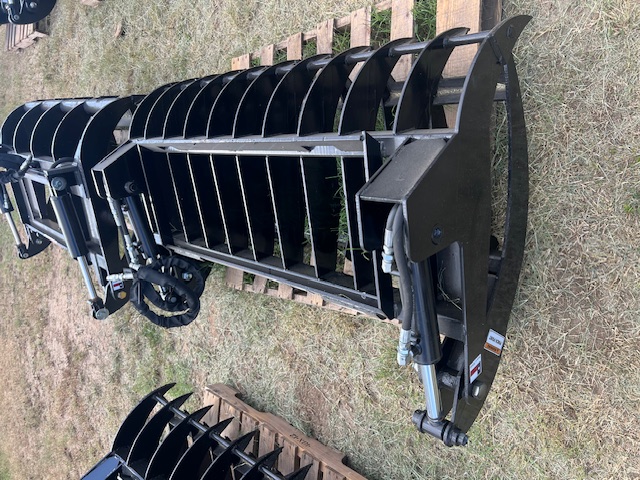 Photo of 2025 ARMSTRONG AG BGR-MINI MINI BRUSH RAKE GRAPPLE 60" 11 TINE SKID STEER in Adkins, TX ARMSTRONG AG BGR-MINI MINI BRUSH RAKE GRAPPLE 60" 11 TINE SKID STEER  042495