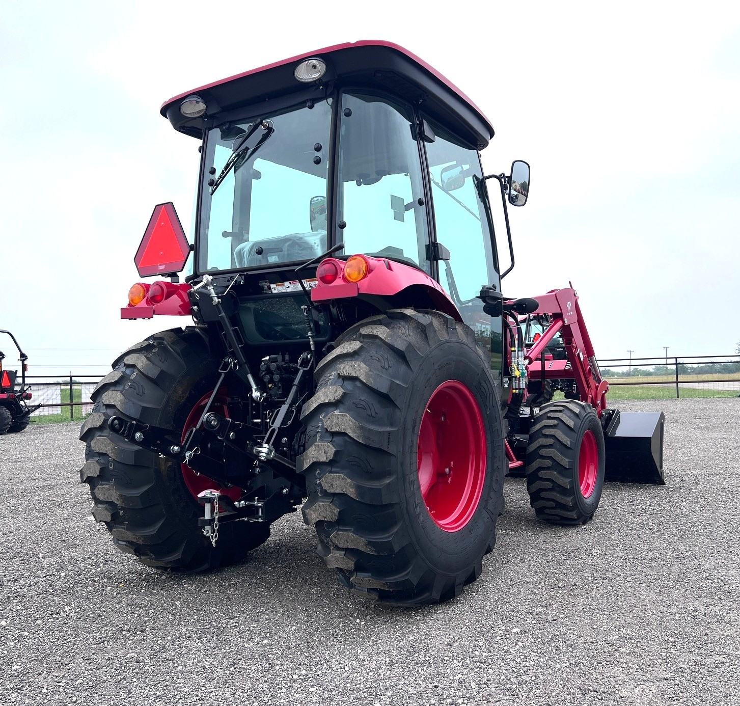 TYM T574HC:41819
