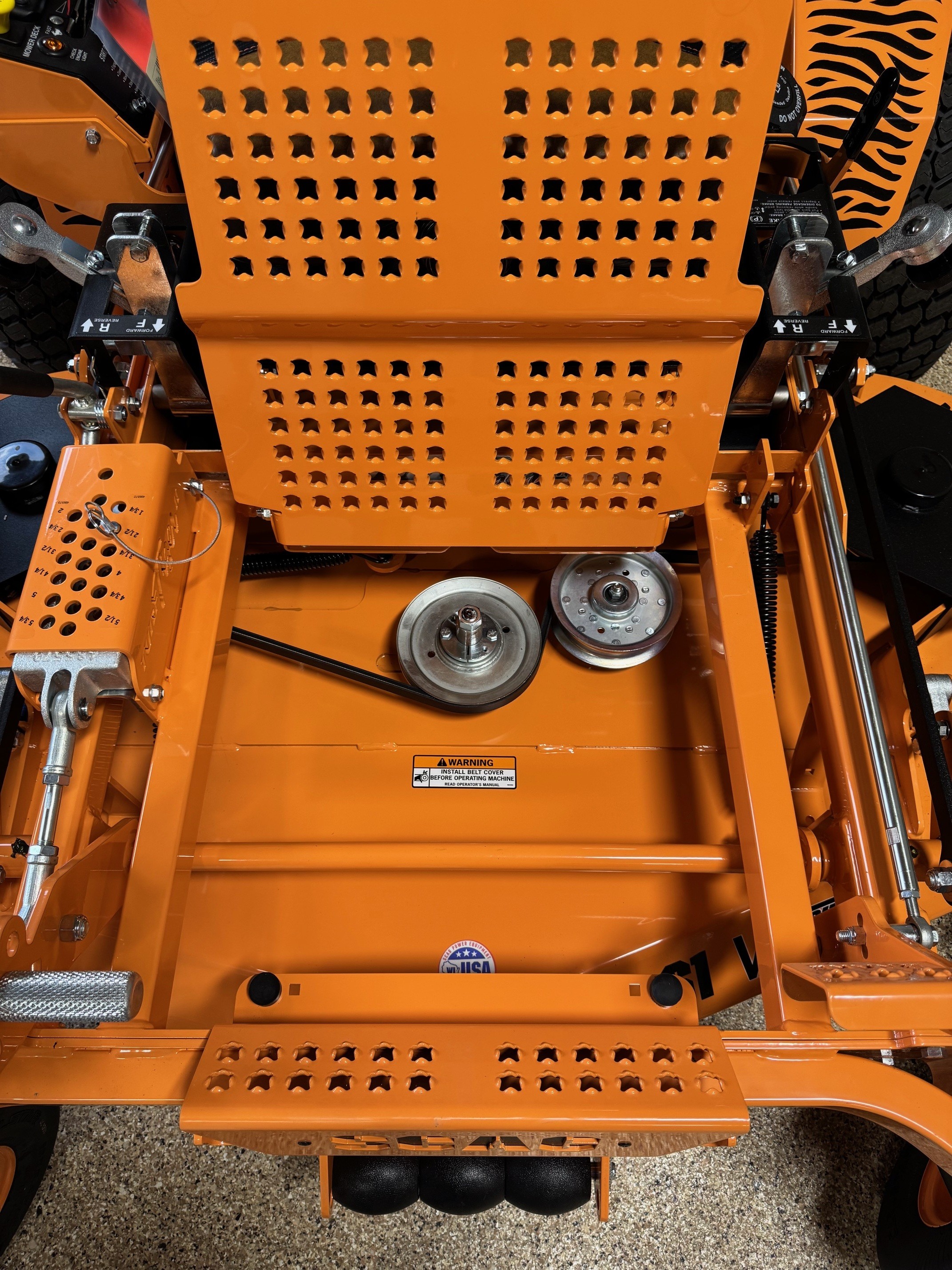 SCAG TURF TIGER II 61 KAW 31HP LIQUID COOLED STTII-61V-31DFI - 841X:41867