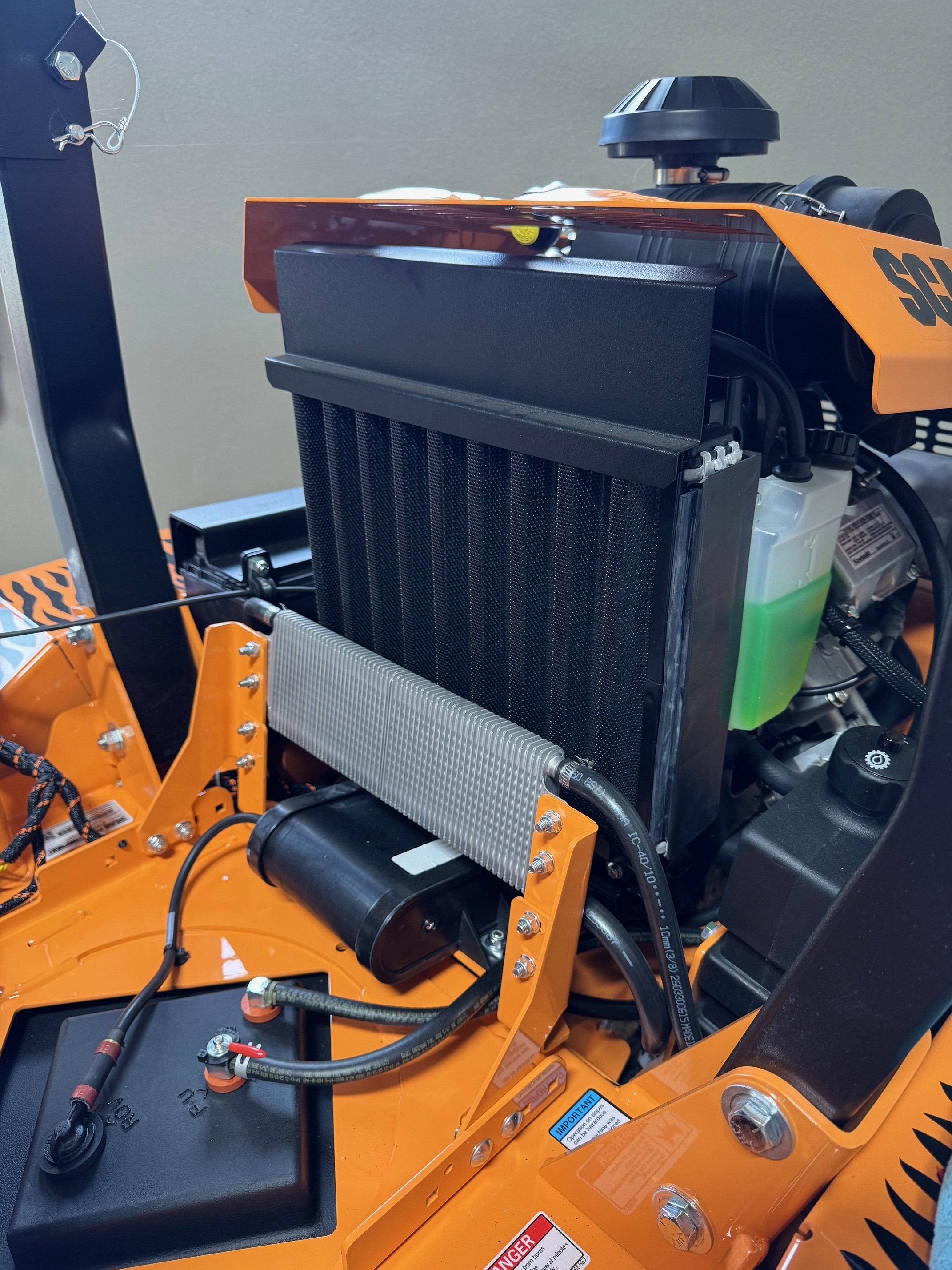 SCAG TURF TIGER II 61 KAW 31HP LIQUID COOLED STTII-61V-31DFI - 841X:41867