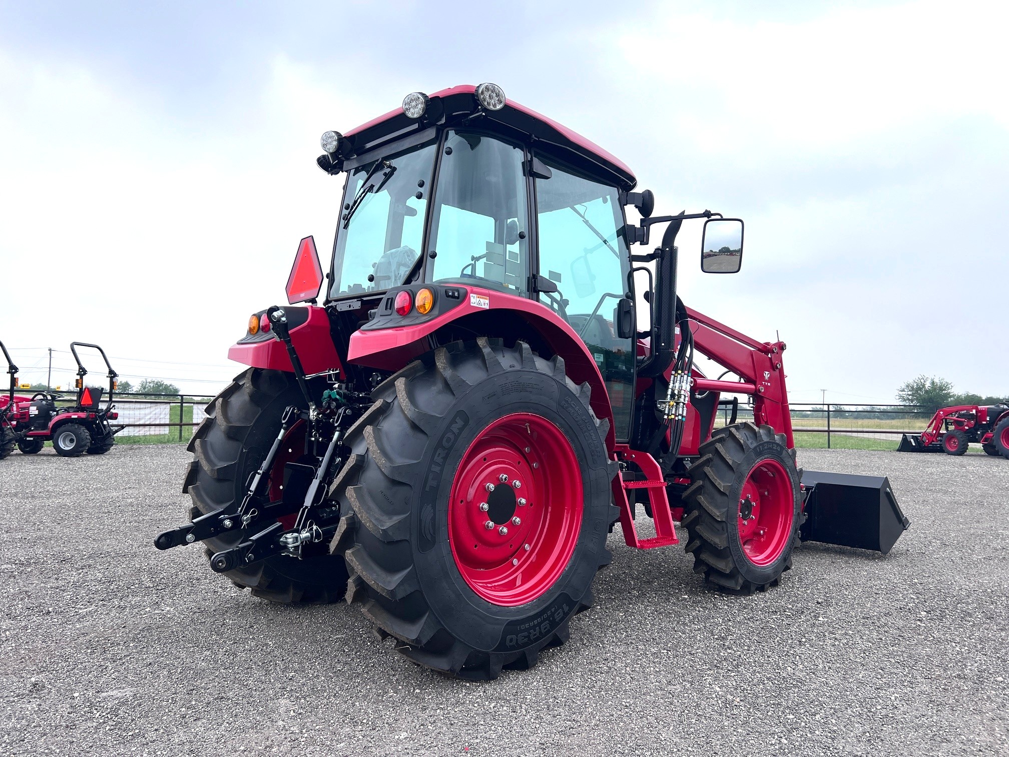 TYM T5075PSC:41900