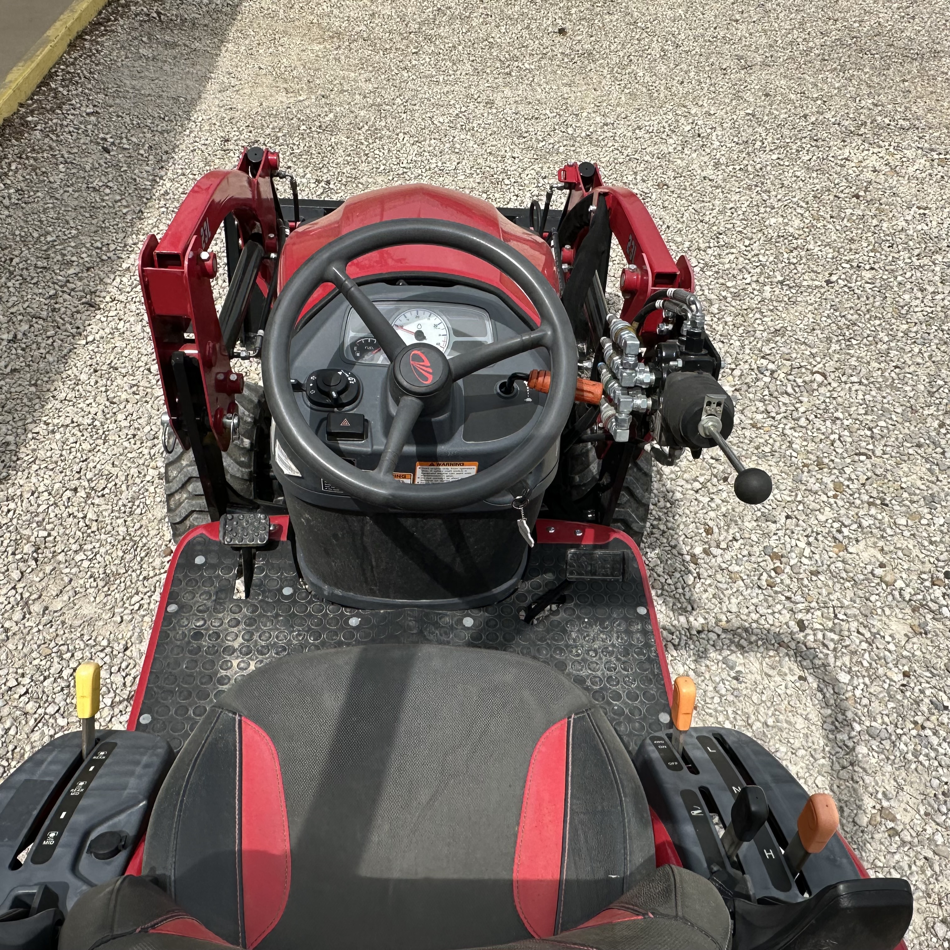 Mahindra EMAX 20S:4635