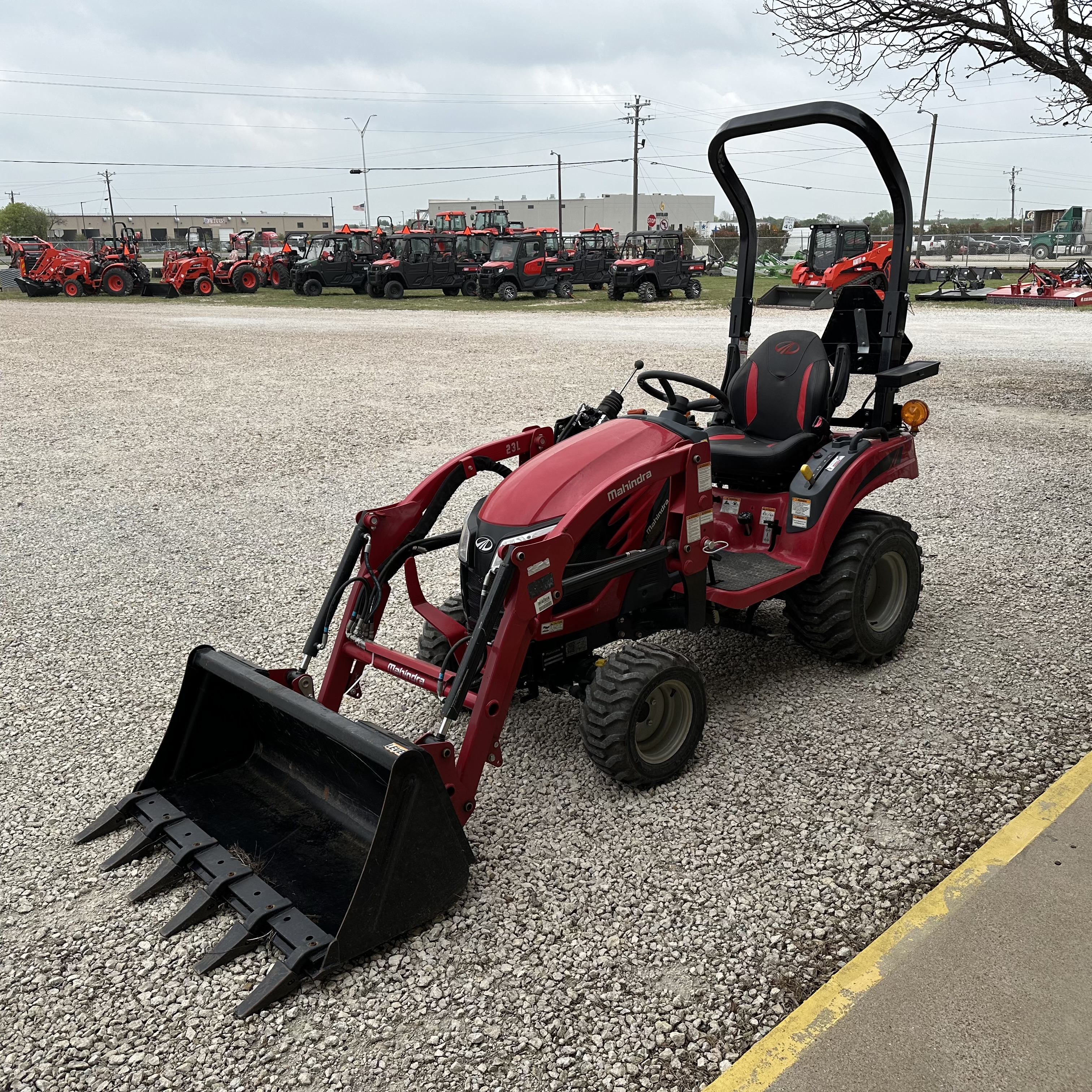 Mahindra EMAX 20S:4633