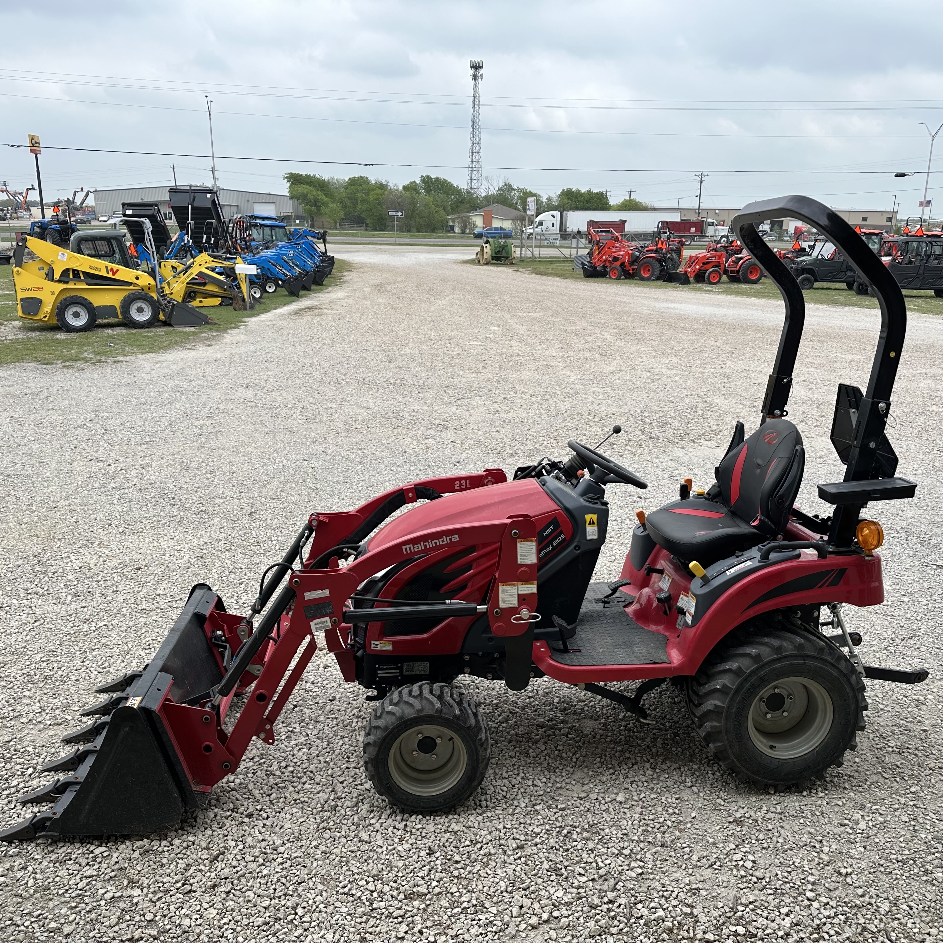 Mahindra EMAX 20S:4633