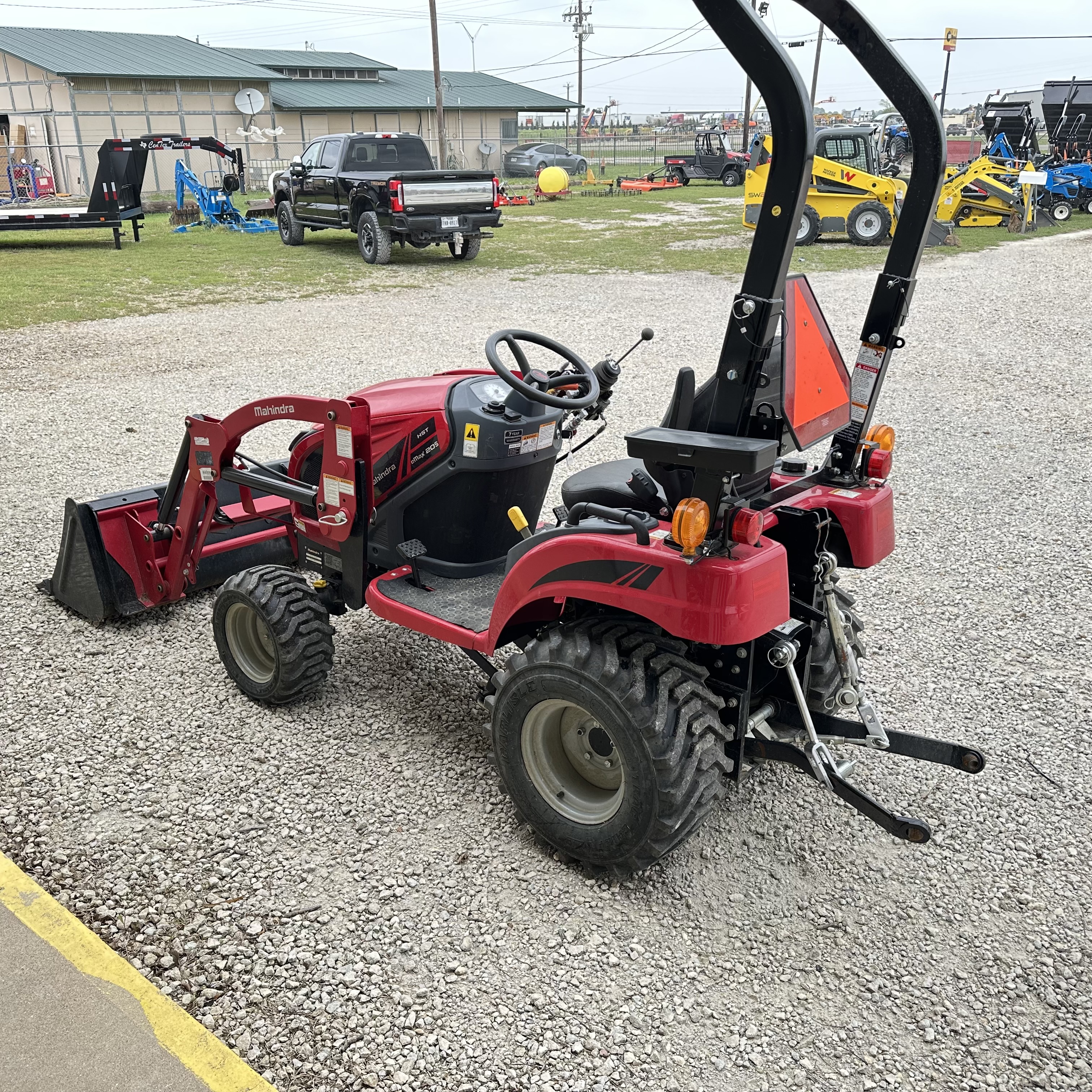 Mahindra EMAX 20S:4633