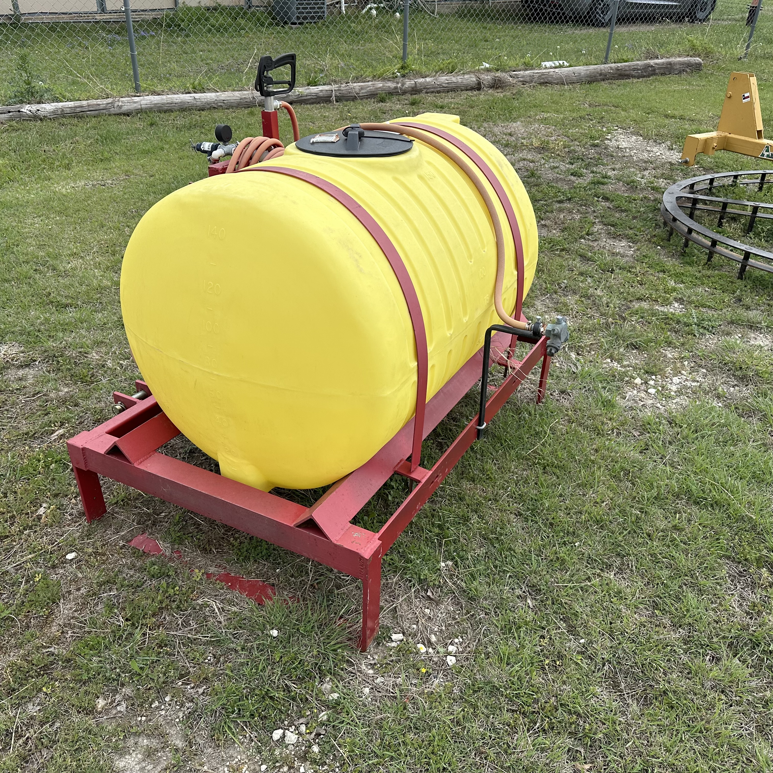 Unknown_Make 150 Gallon 3-Pt Sprayer:217