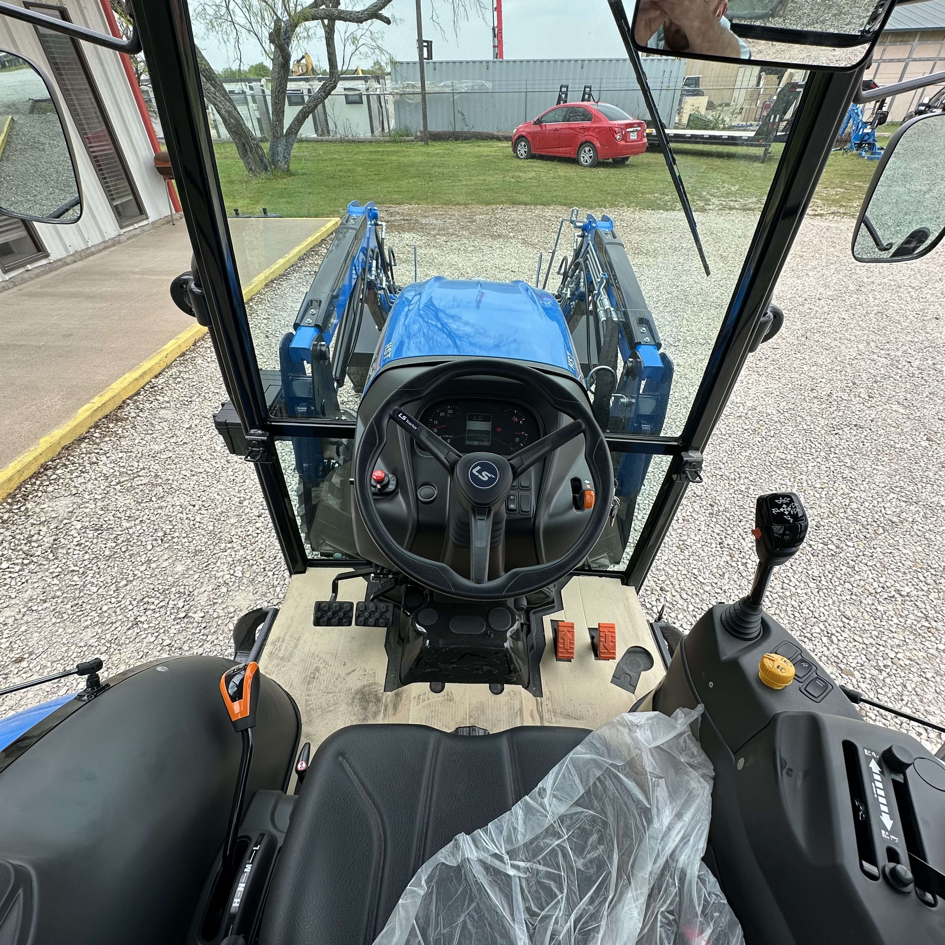 LS Tractor MT232HC:137