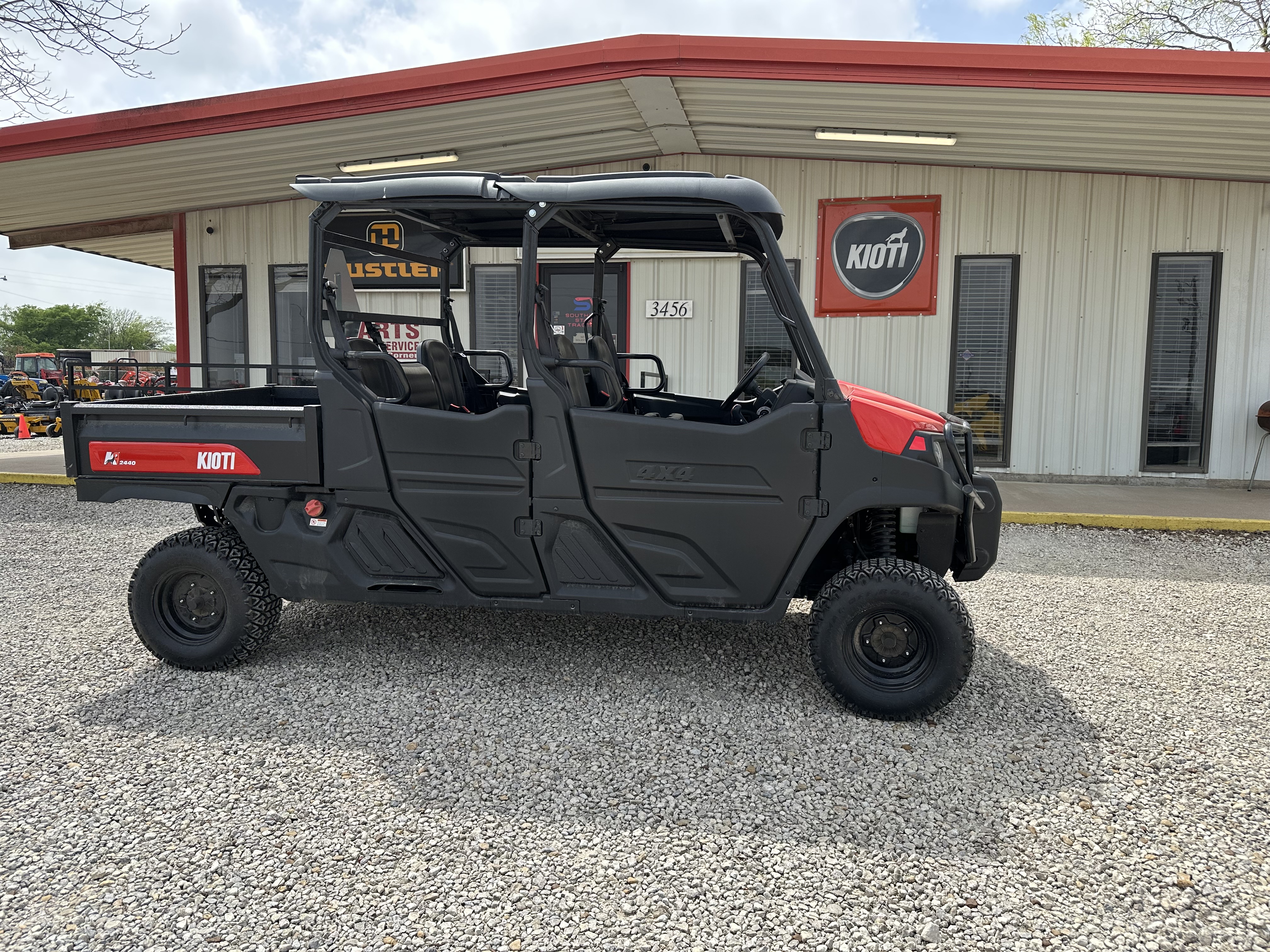 Kioti K9 2440 – 4616