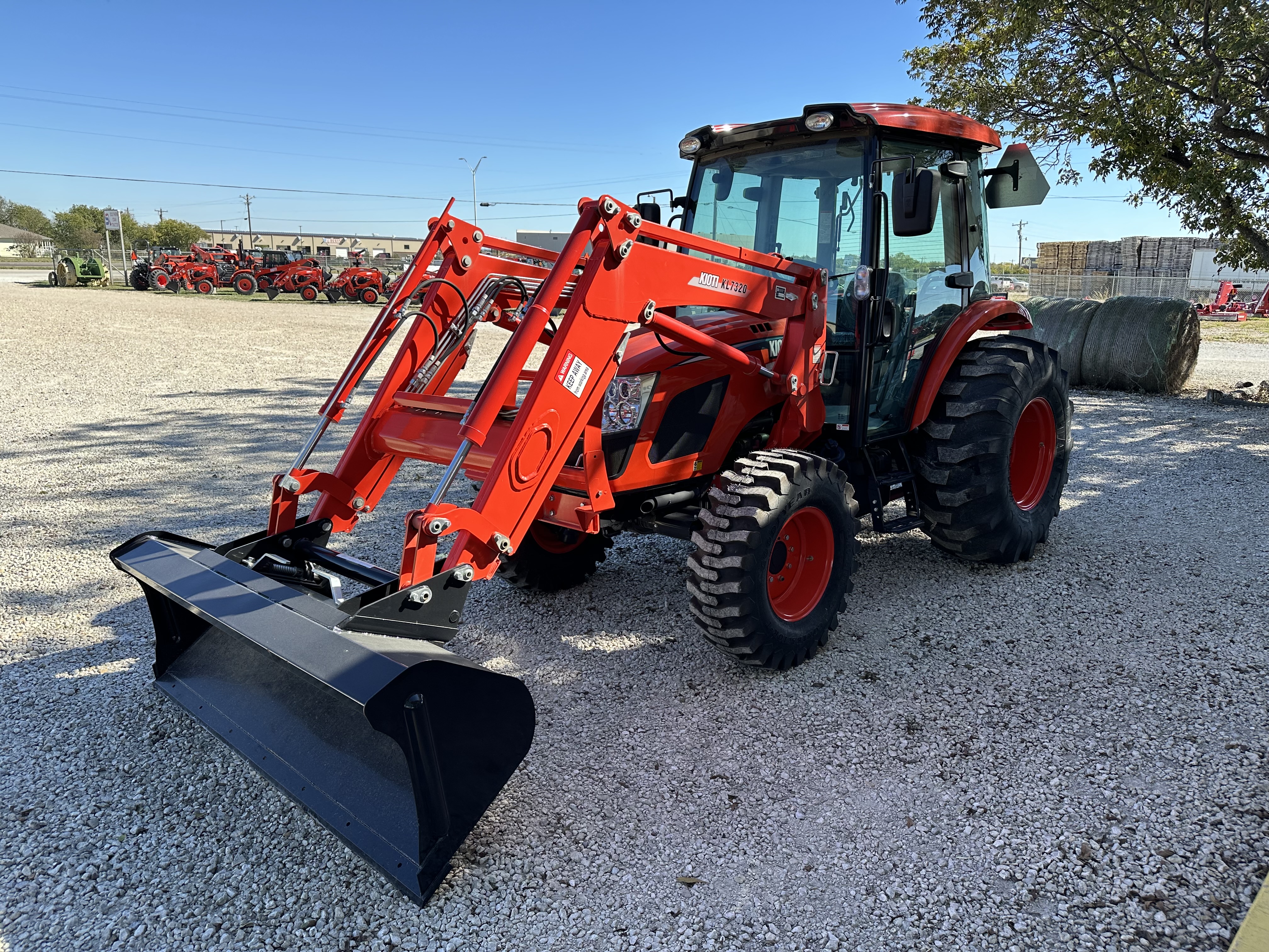 Kioti RX7320 POWERSHUTTLE CAB:188