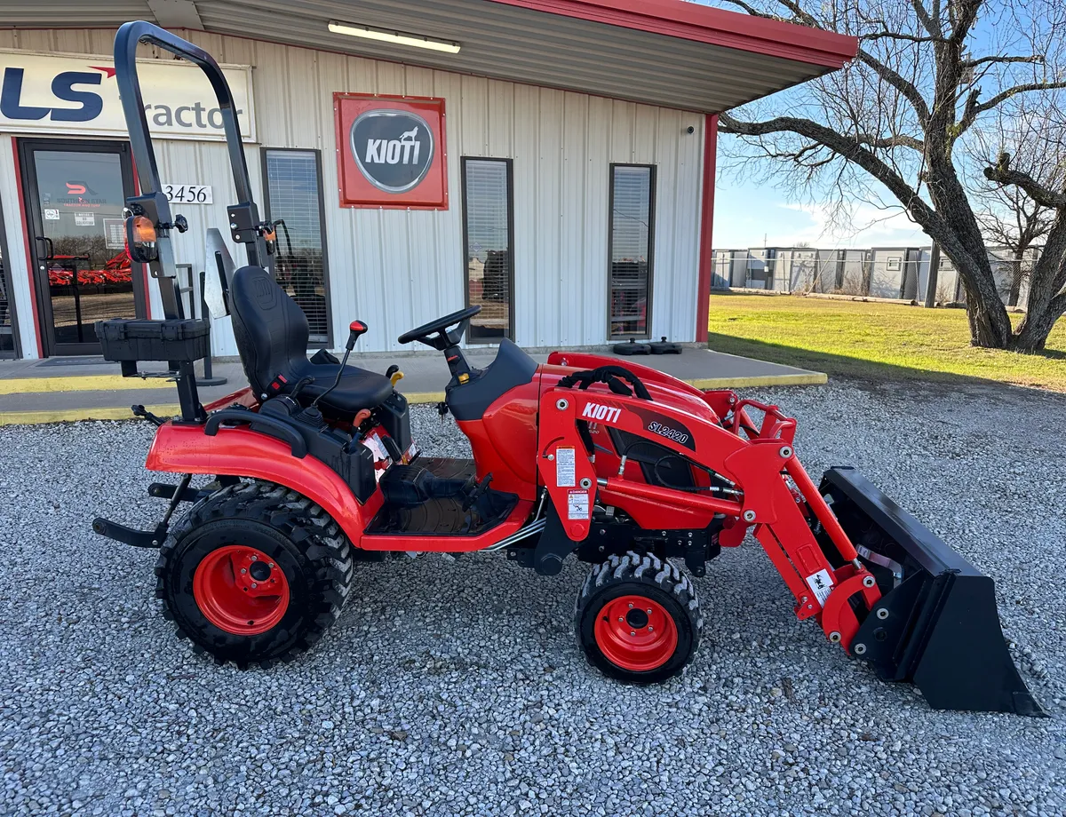 Kioti CS2520  4829