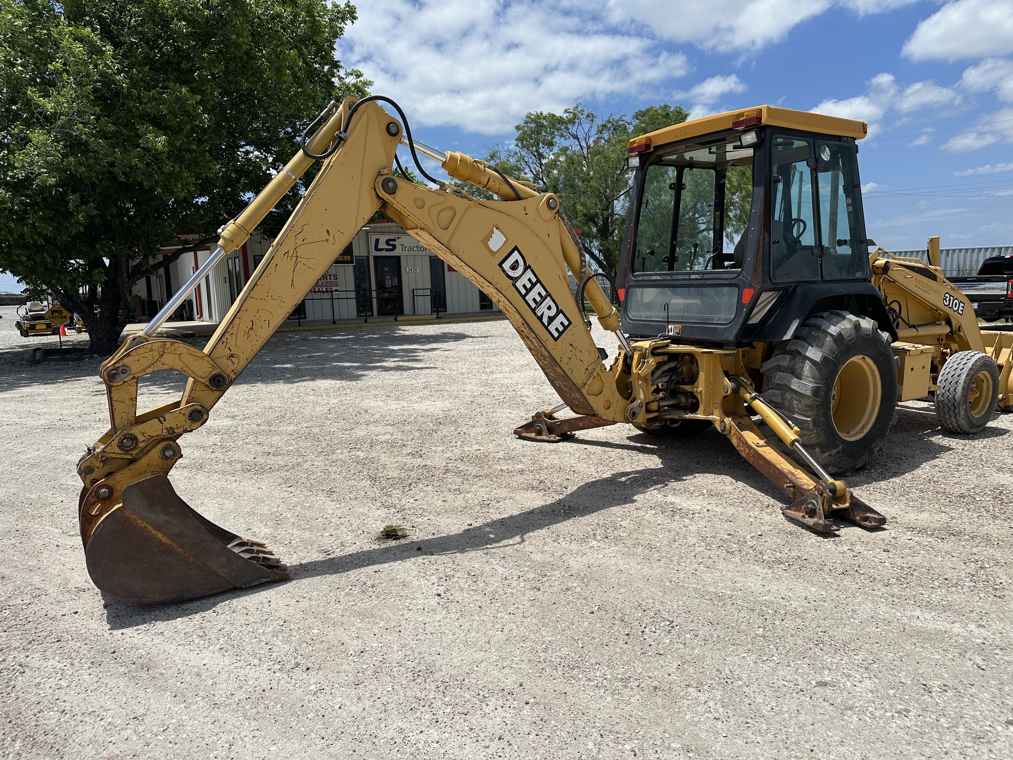 John Deere 310E:5207