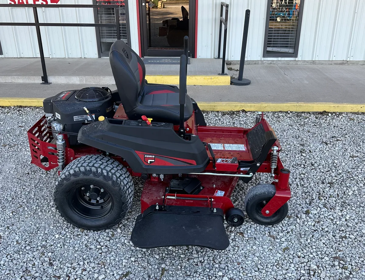 Ferris 300S 52in  5010