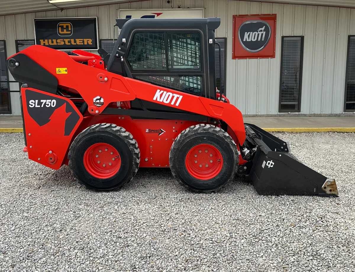 Kioti SL750U-LQ  108