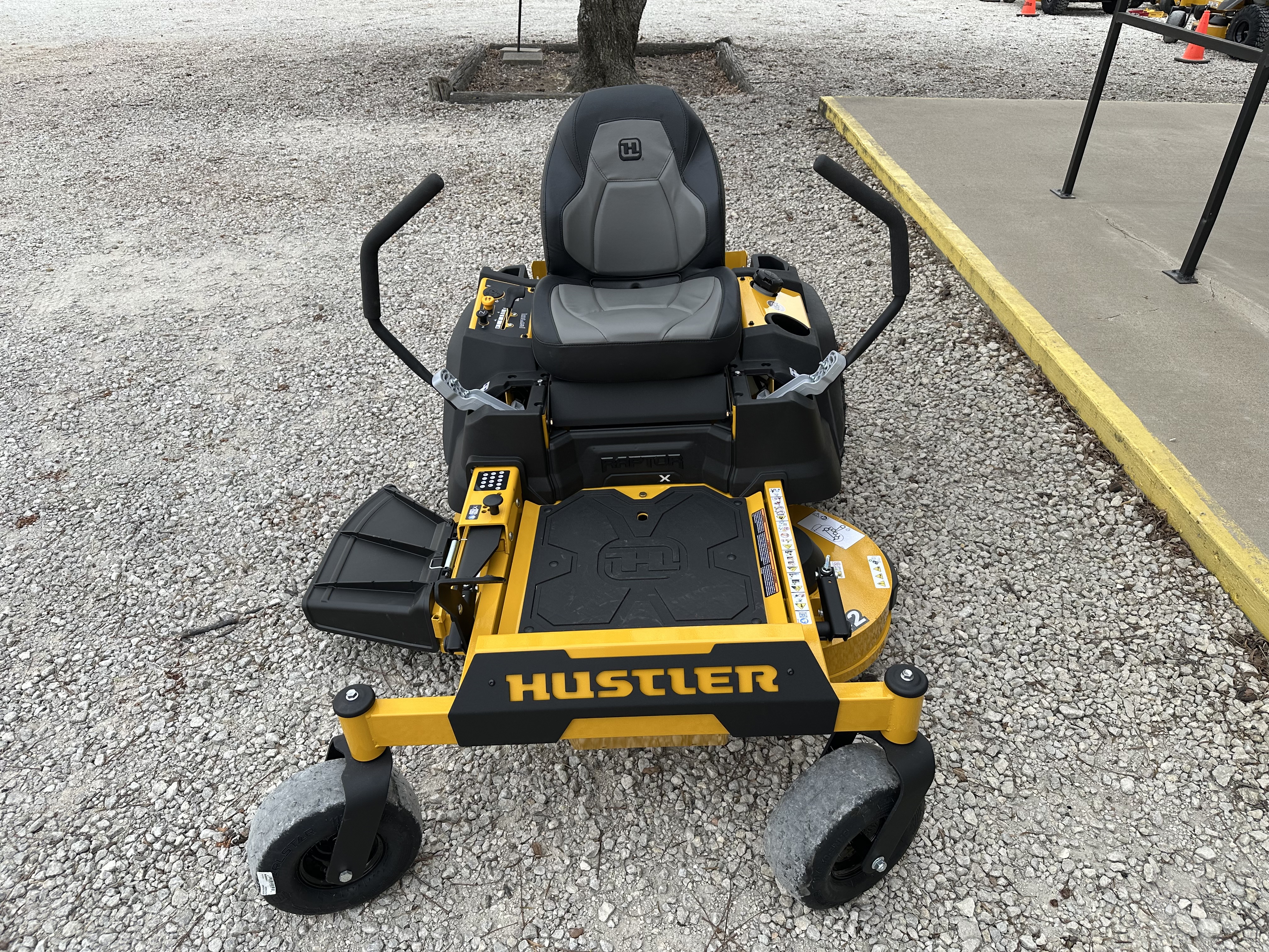 Hustler Raptor X 42:4976