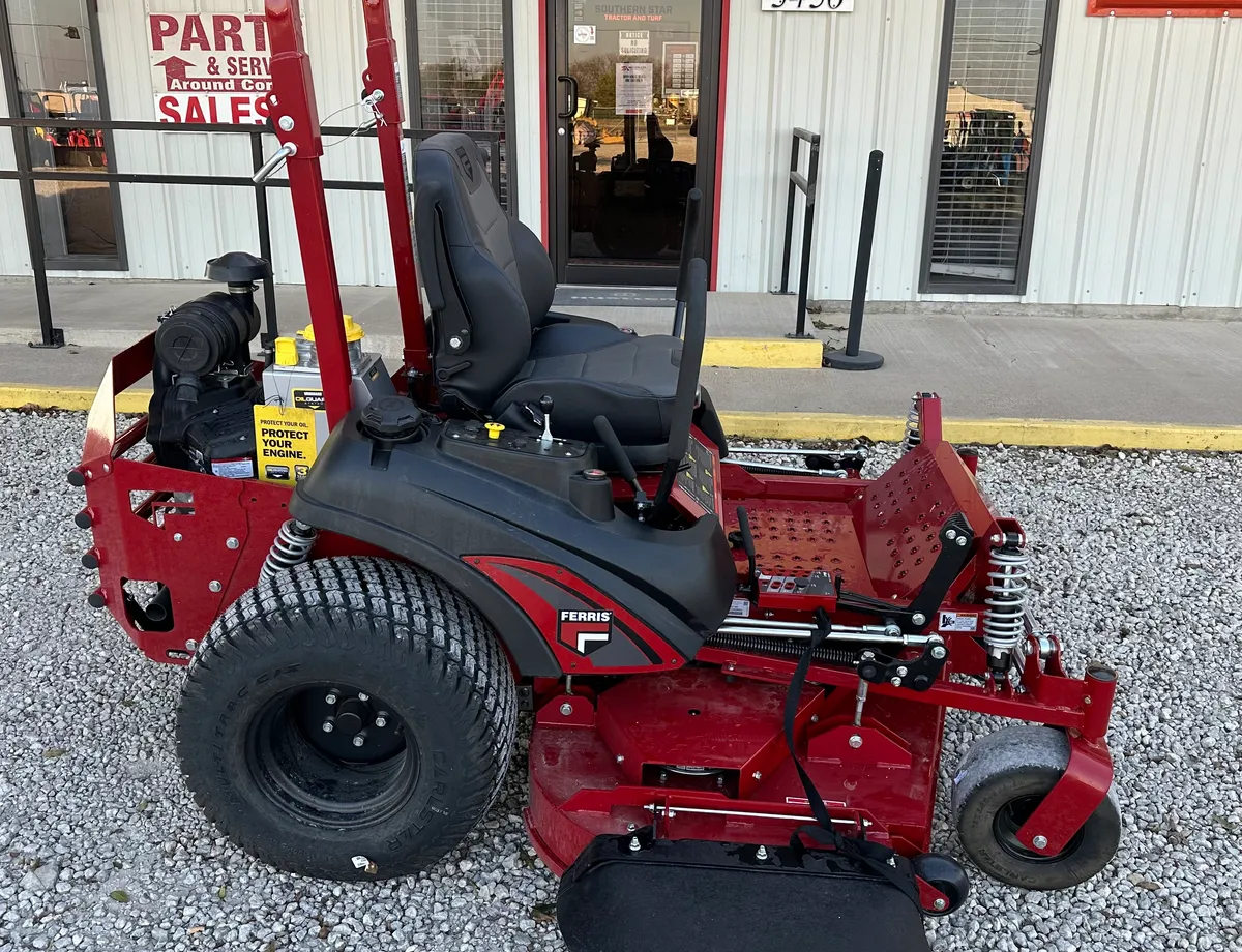 Ferris ISX3300 72in  5071