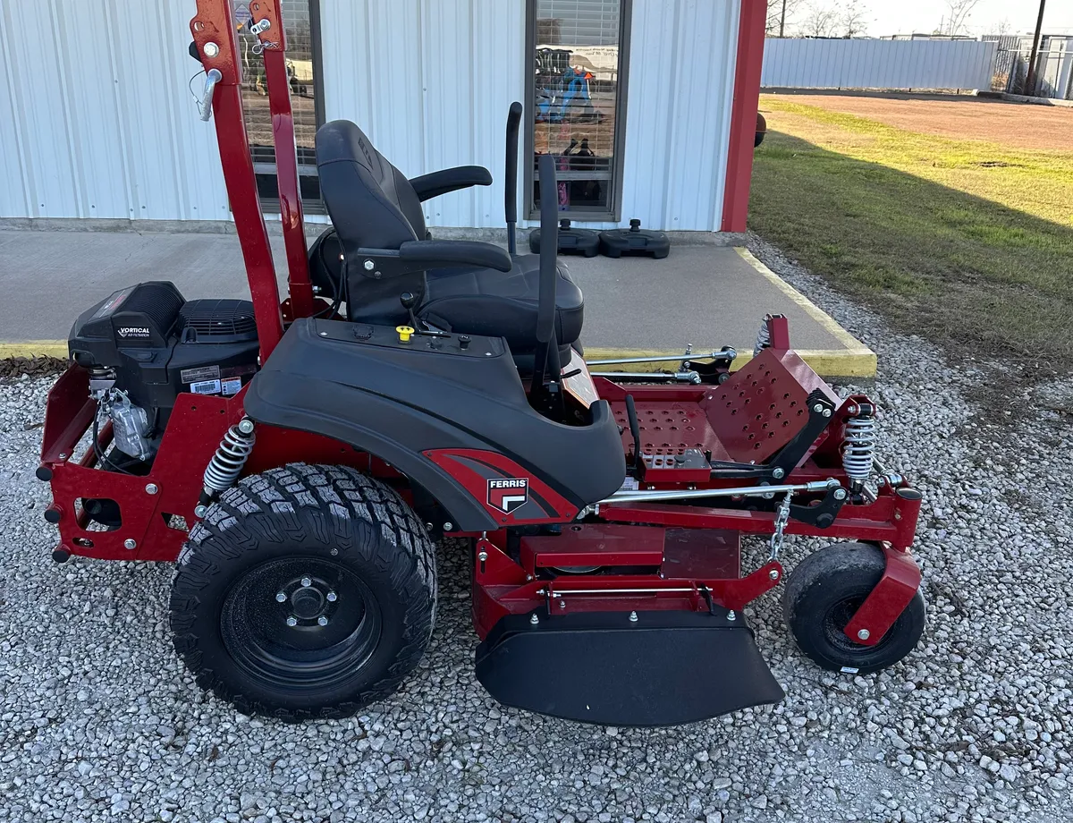 Ferris ISX800 52in  5021