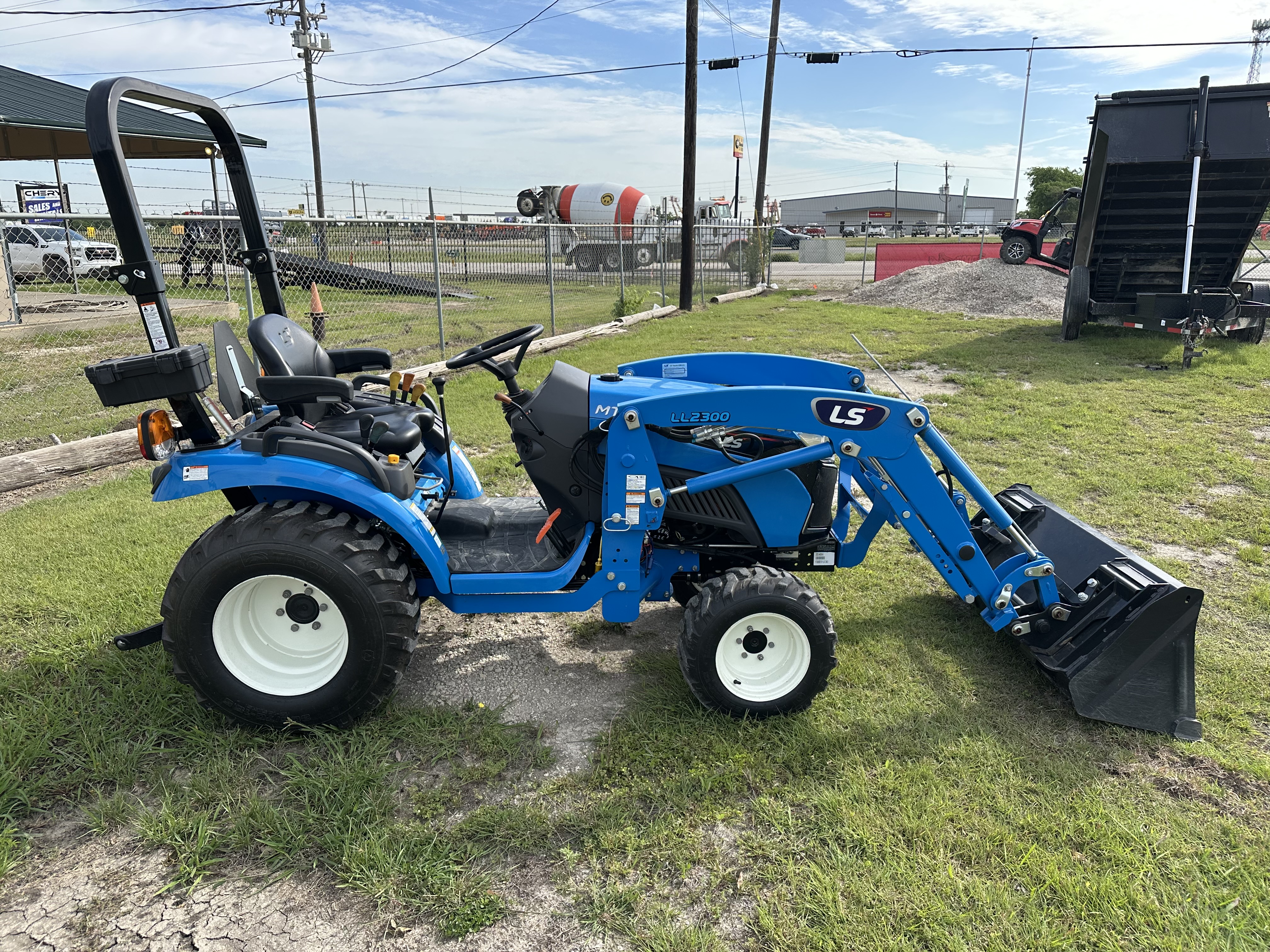 LS Tractor MT225S:5201