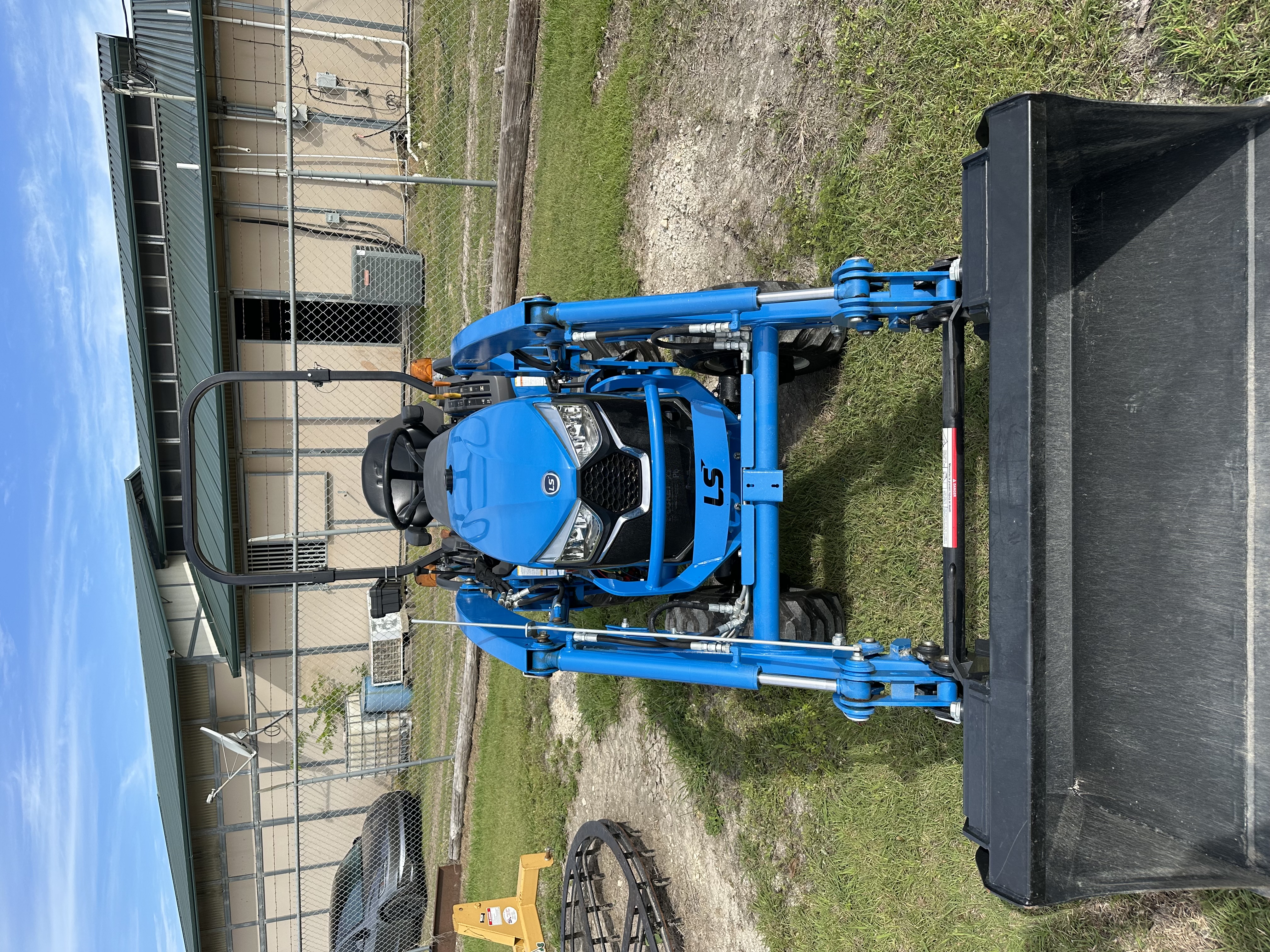 LS Tractor MT225S:5201