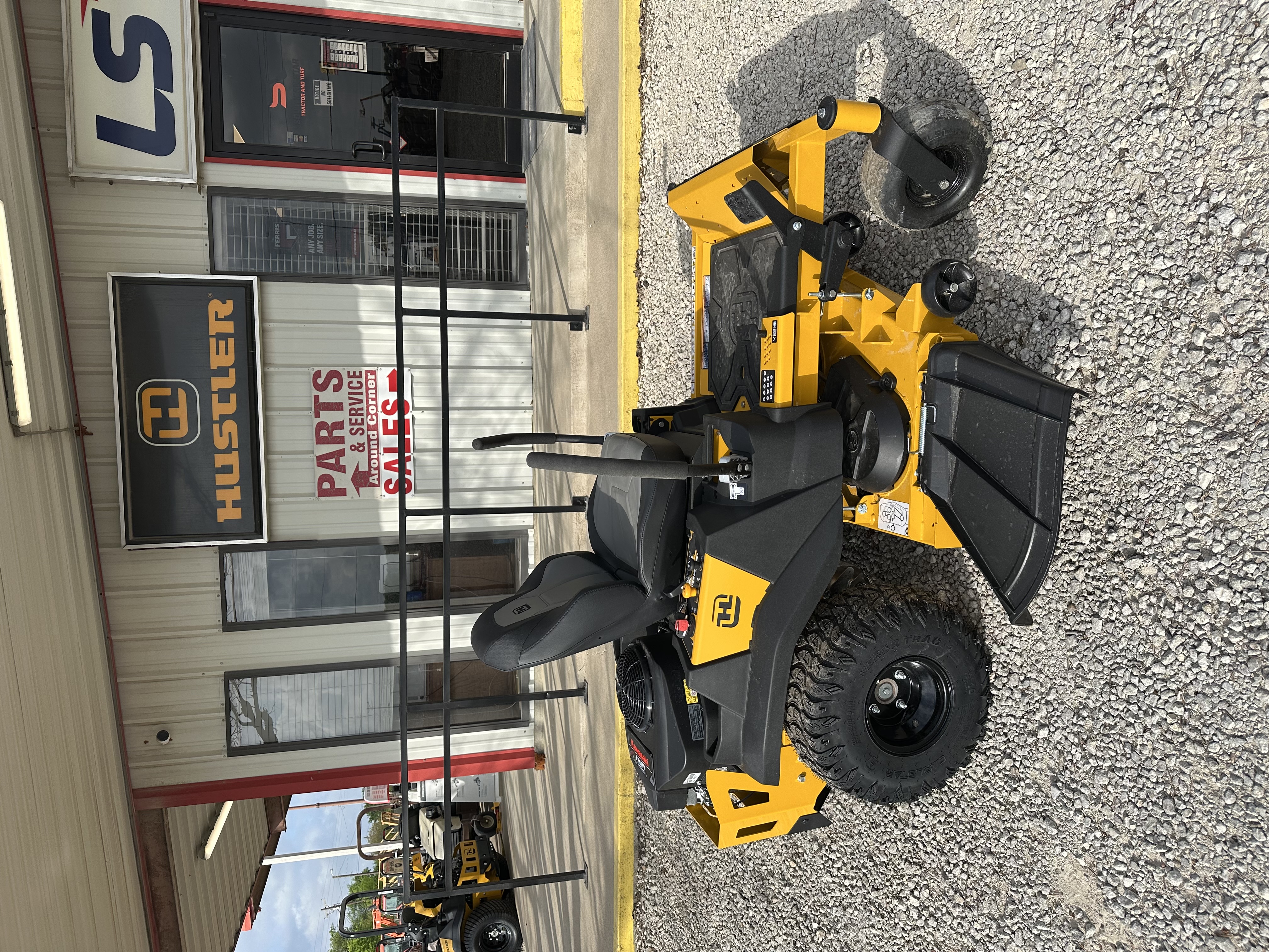 Hustler Raptor X 48  4978