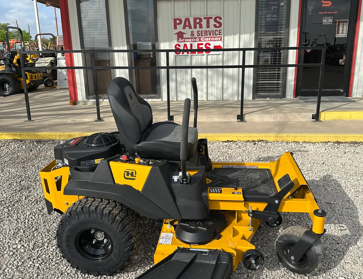 Hustler Raptor X 48  4978