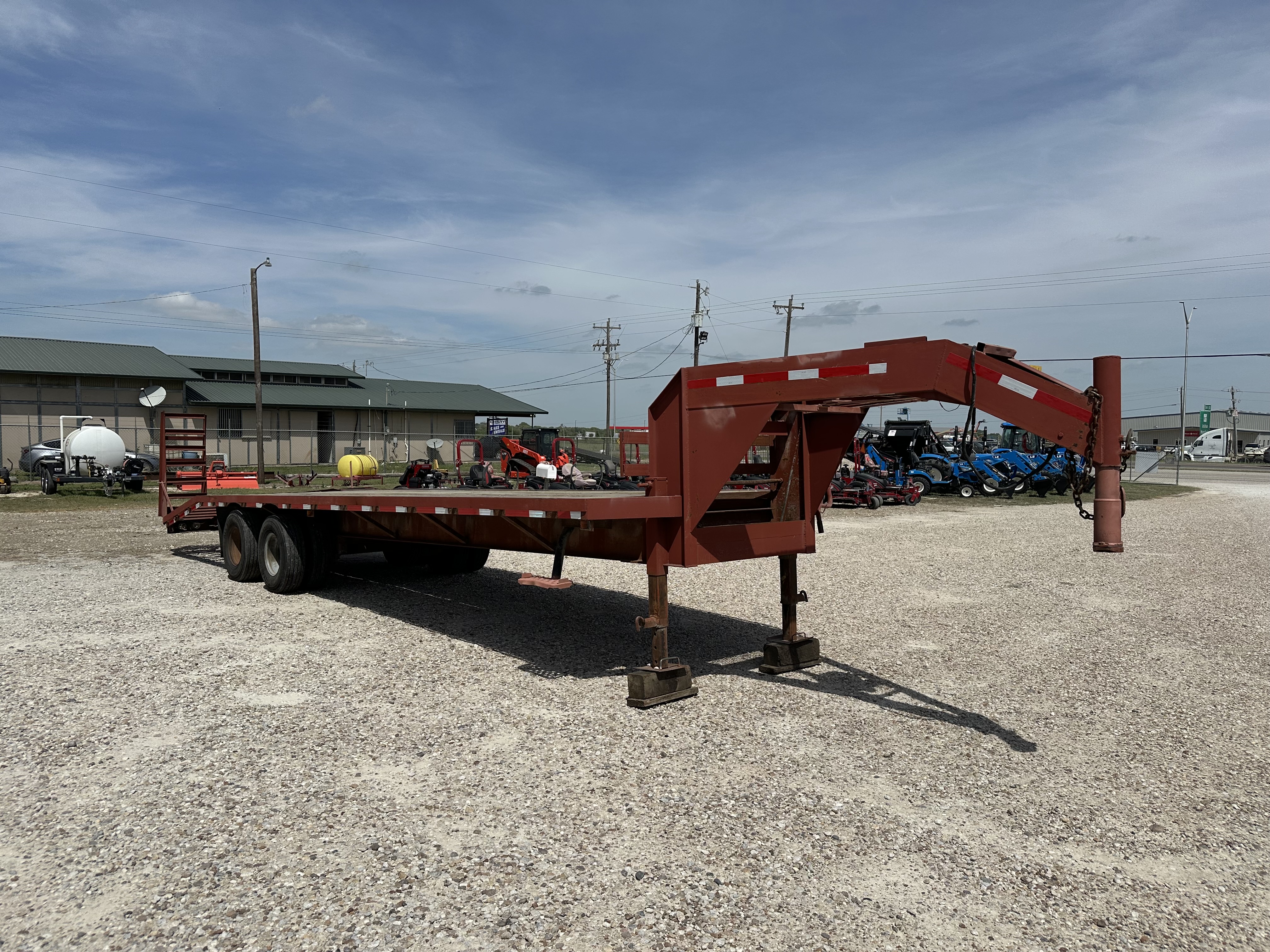 Shop 30 FB Trailer:4936