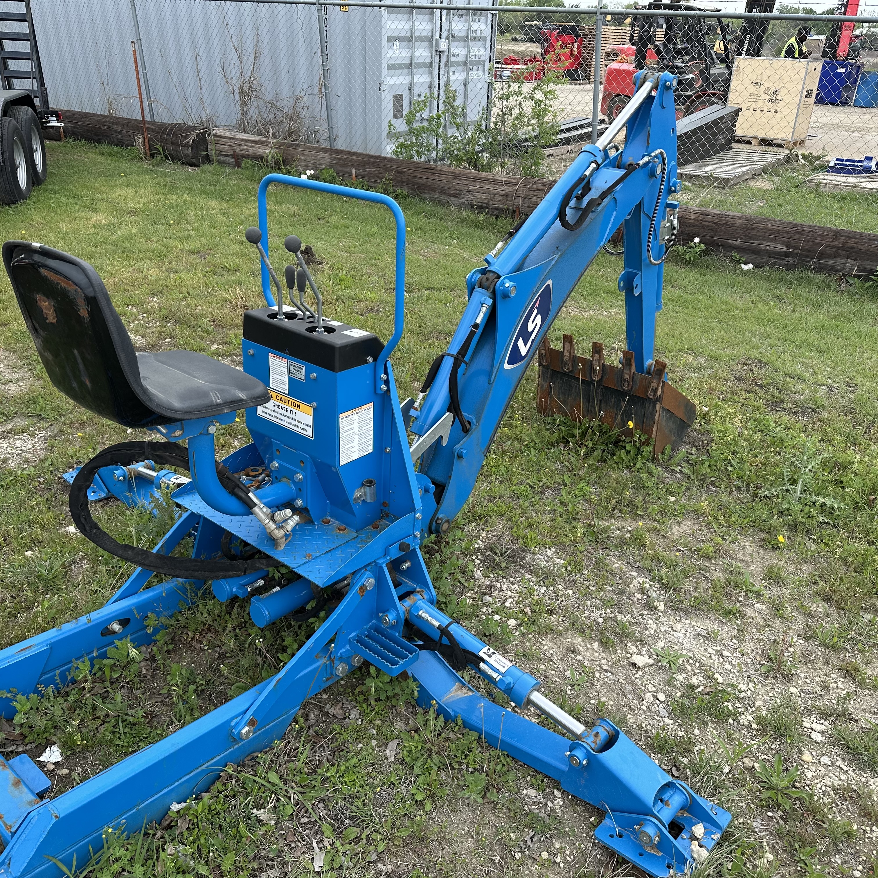 LS Tractor LB3100:r-4355