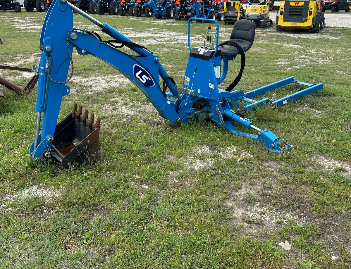 LS Tractor LB3100  4355