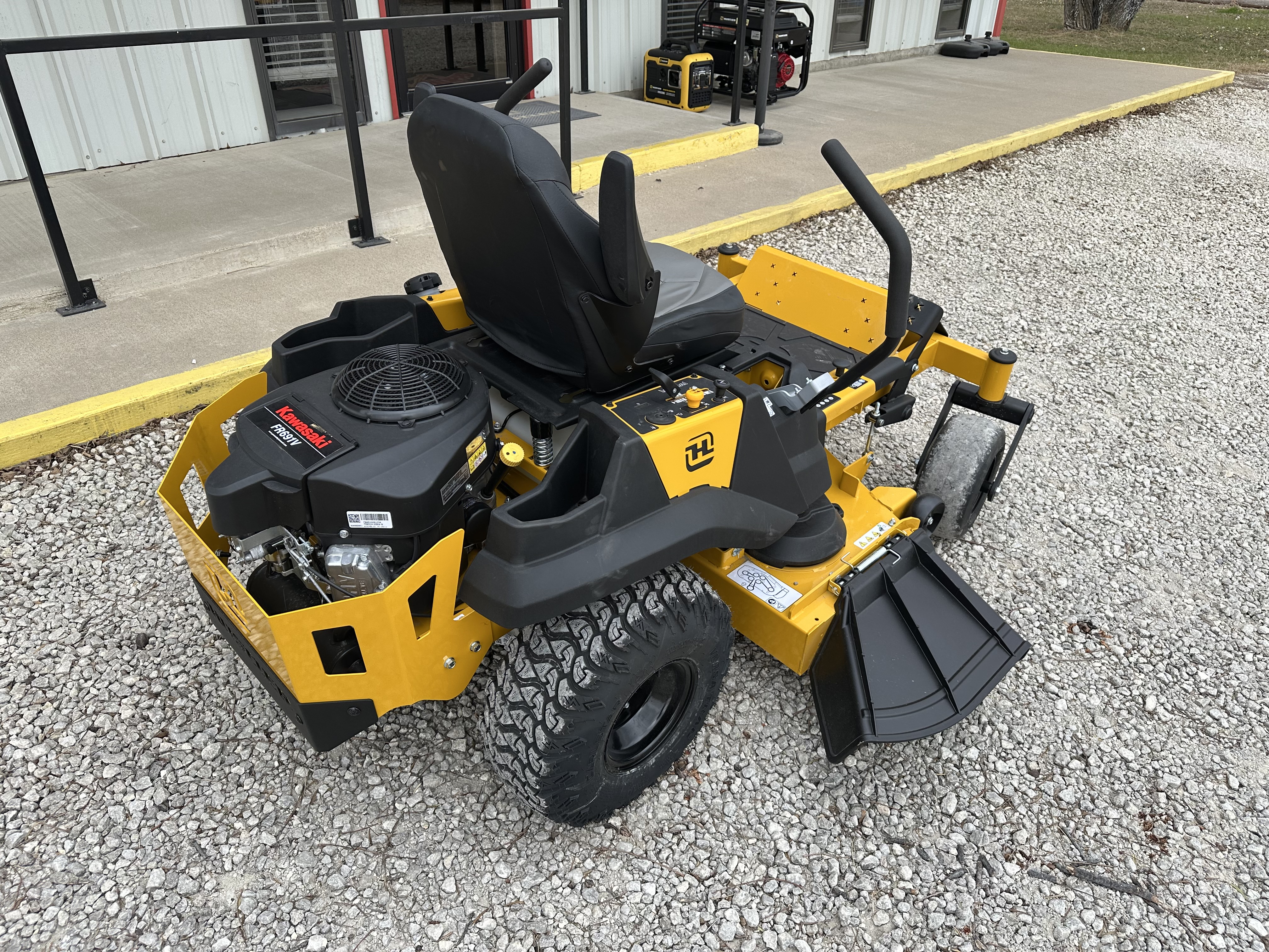 Hustler Raptor XL 48:4986