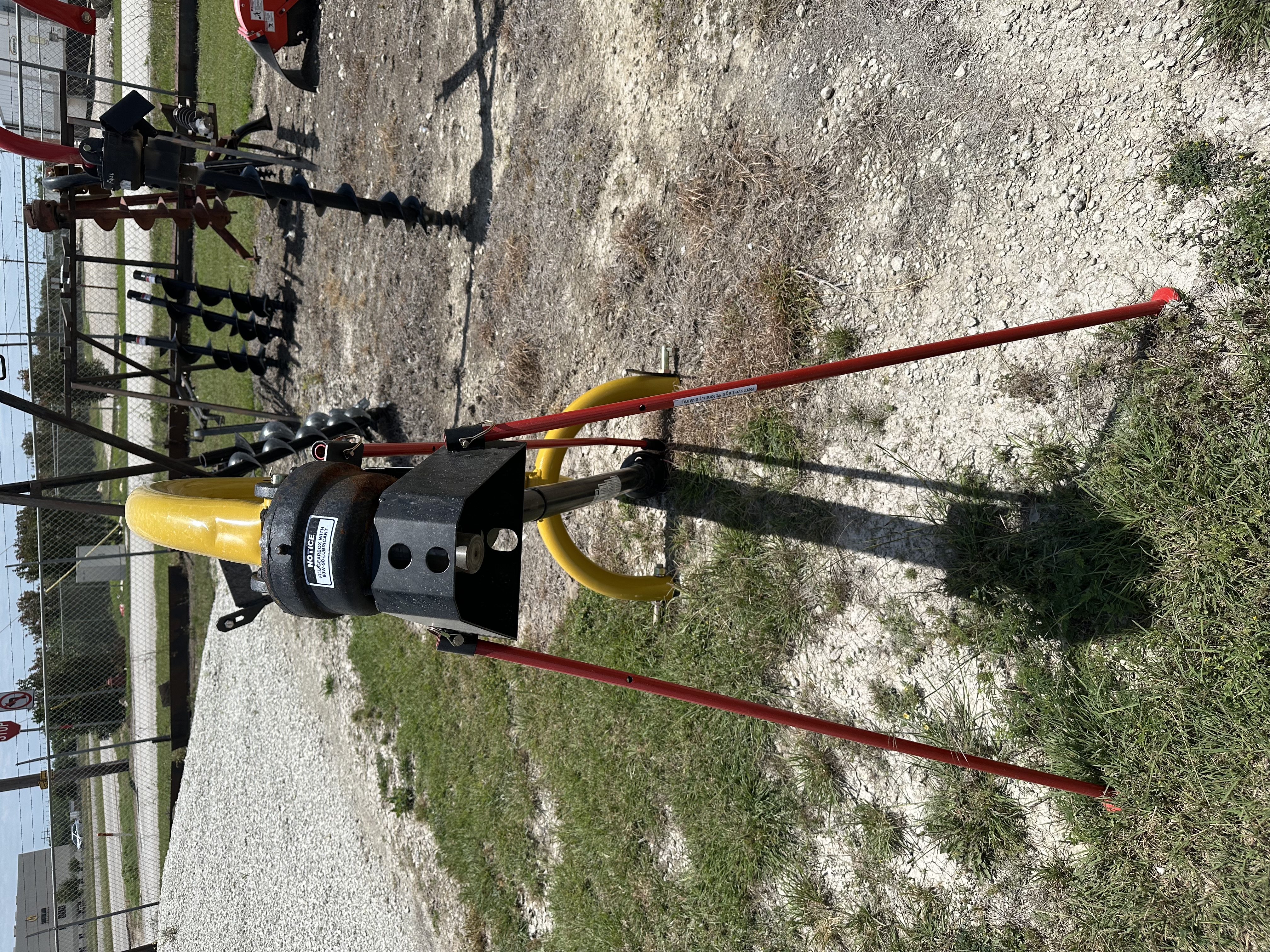 County Line POST HOLE DIGGER:5208