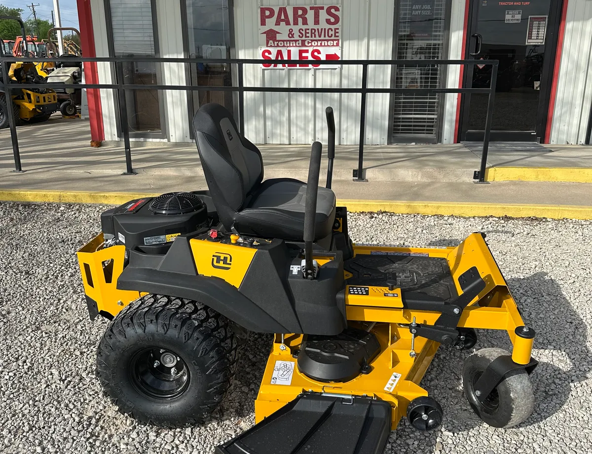 Hustler Raptor X 54  4982