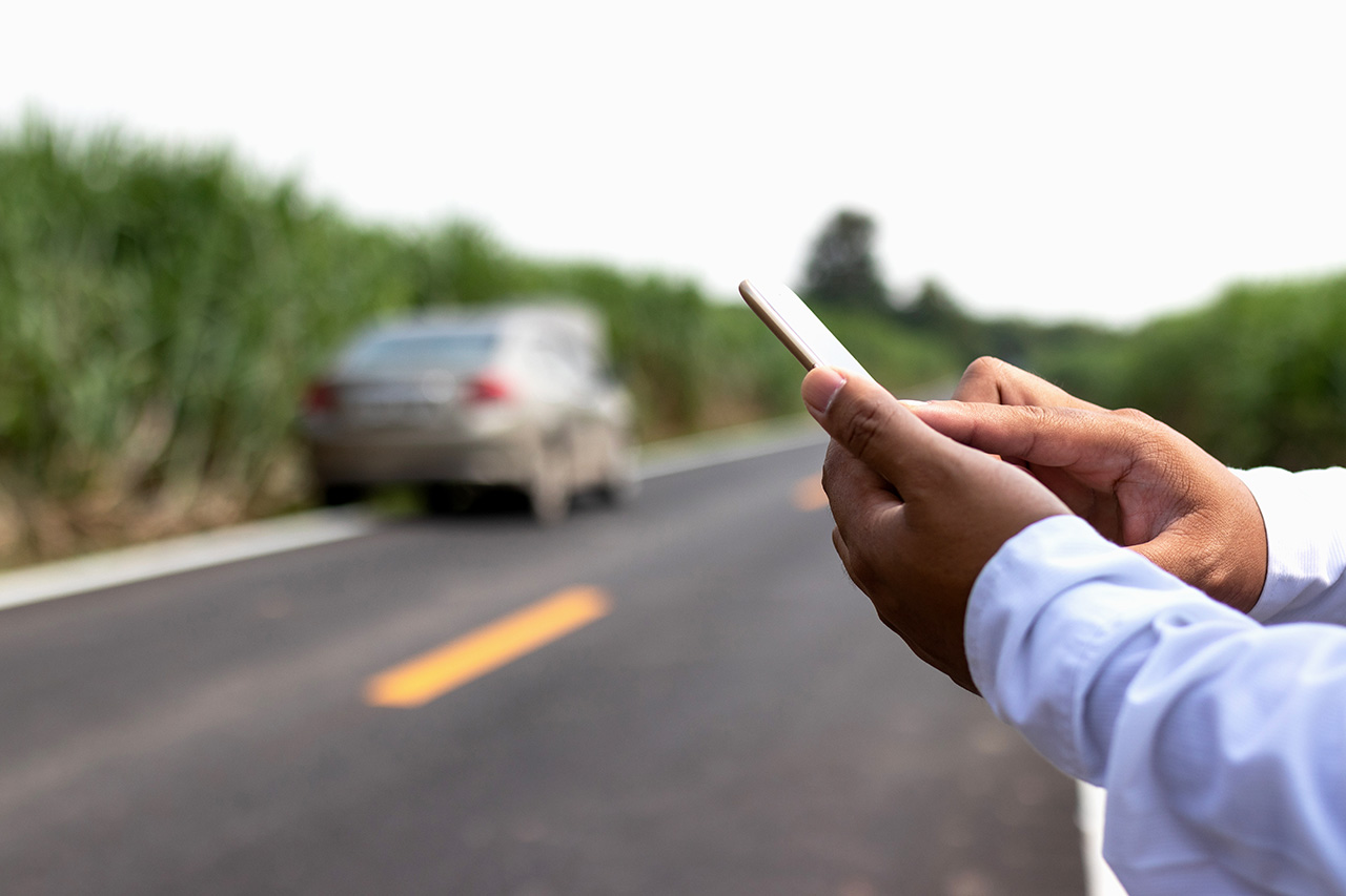 Man who ran out of gas while driving calling roadside assistance