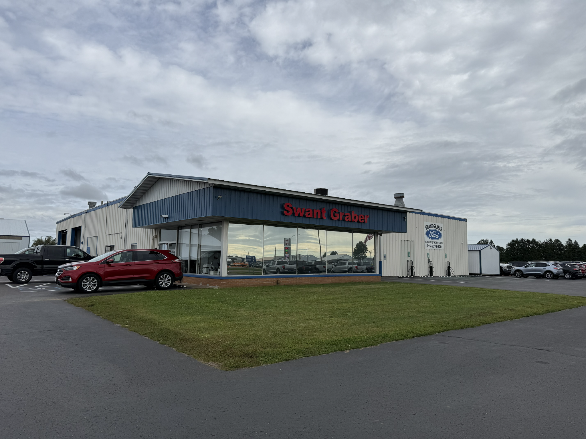 Swant Graber Ford storefront in Barron