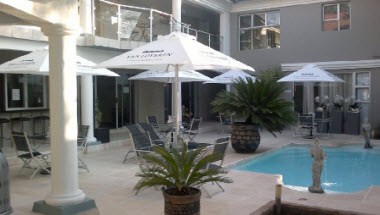 Cocomo Boutique hotel