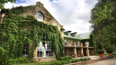 Helderfontein Estate And Conference Centre