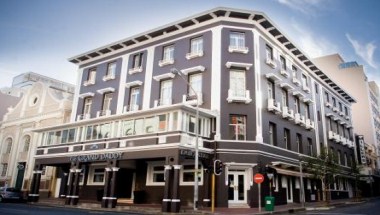 Daddy Long Legs Art Hotel