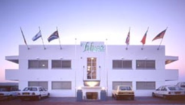 The Sir Francis Executive Suites