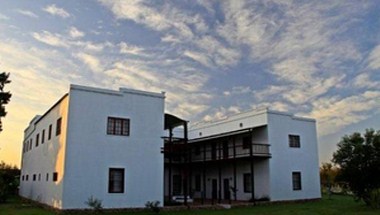 De Wagenhuis &amp; District 7 Guest House