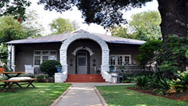 Ginnegaap Guest House